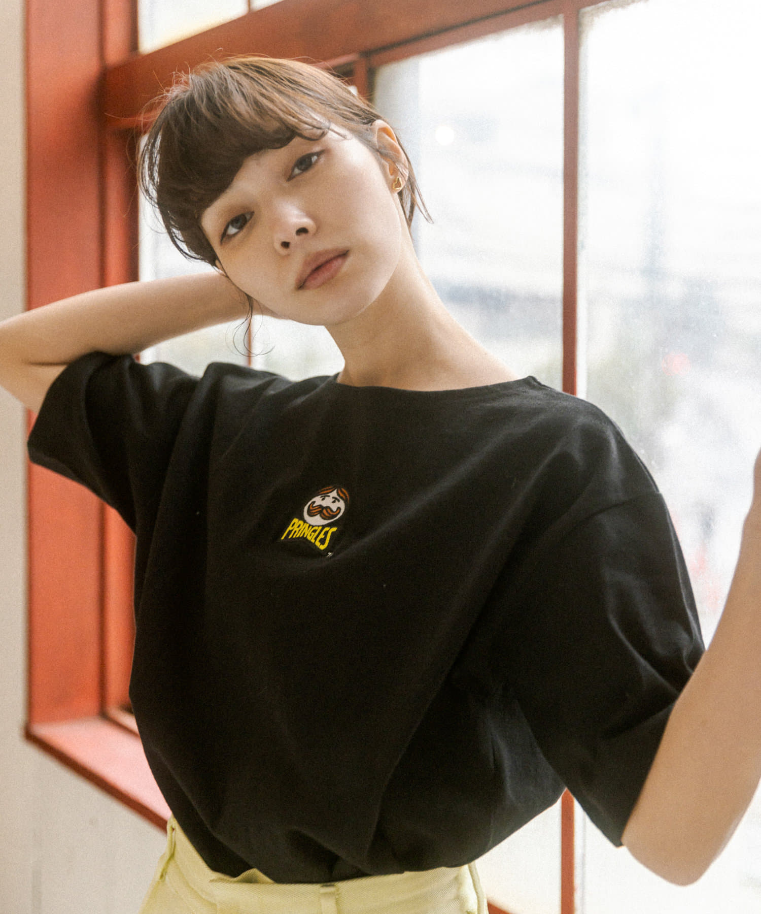 可愛い！ear PAPILLONNER 完売フリル Tシャツ 黒 美品 袖メロウカットソー【SUM1 STYLE(スミスタイル)】（Tシャツ