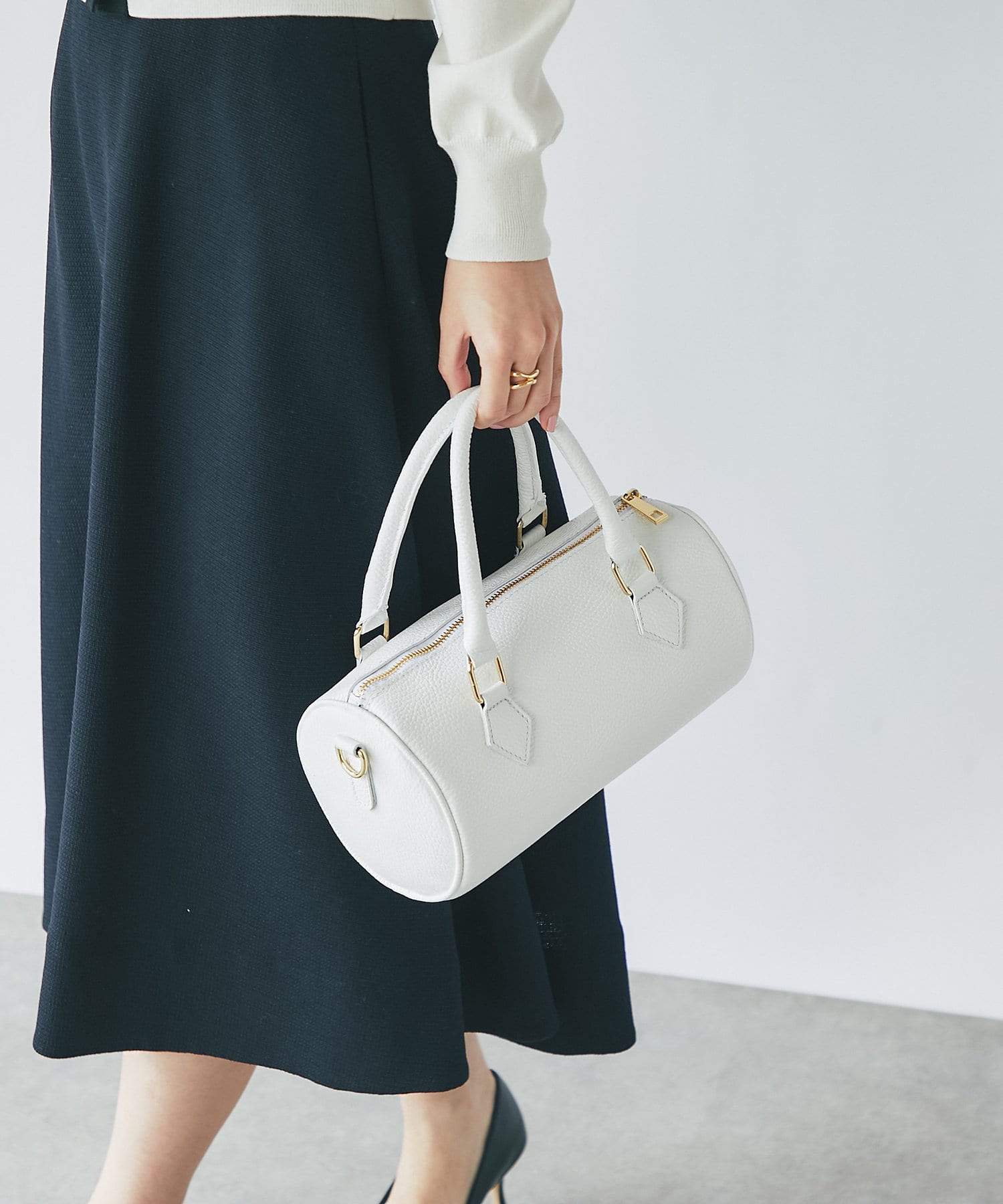 オウレンティ】円筒ストラップ付バッグ | La boutique BonBon