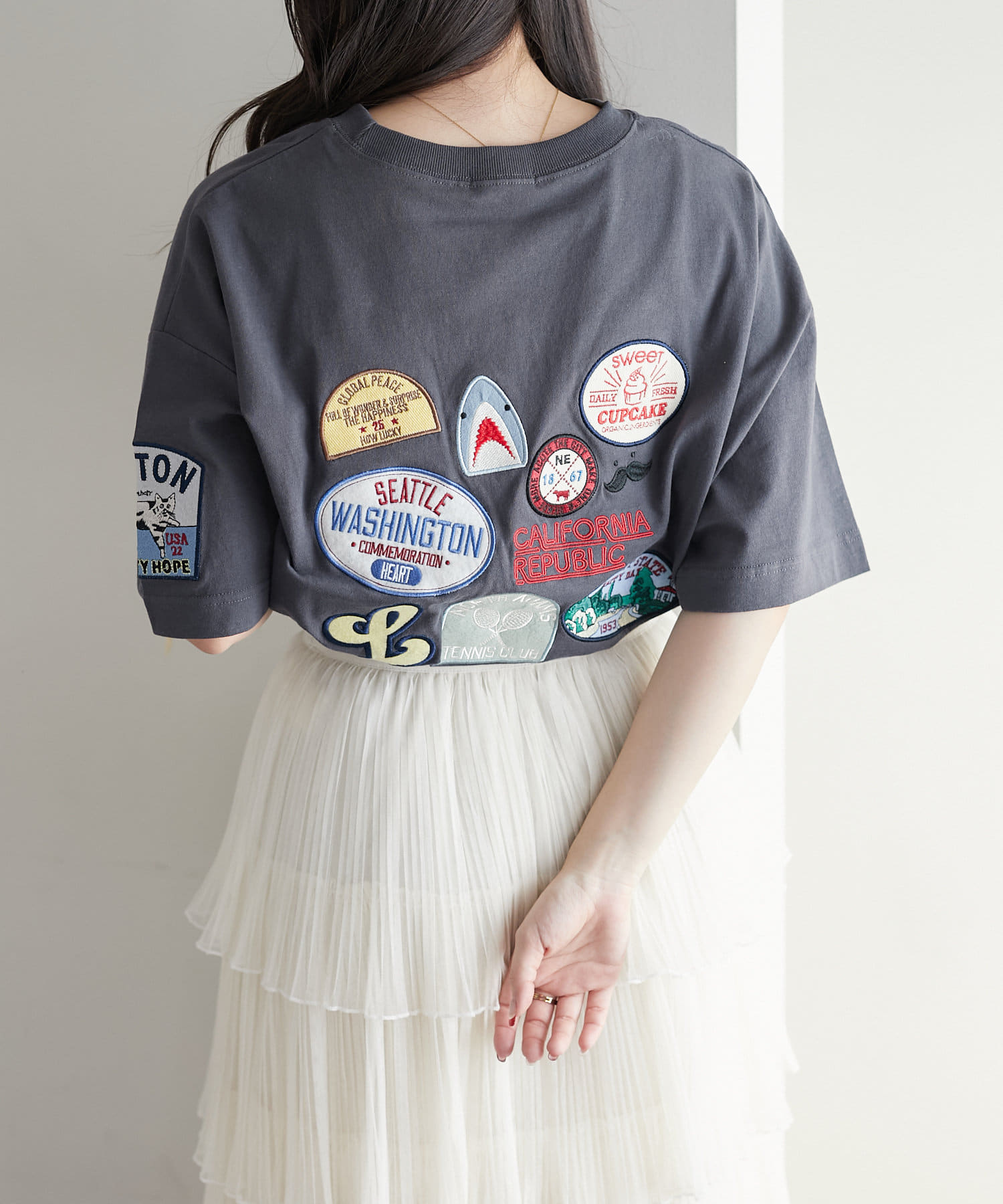 Remind me and forever(リマインドミーアンドフォーエバー) 【WEB限定/リバイバル】ワッペン刺繍T