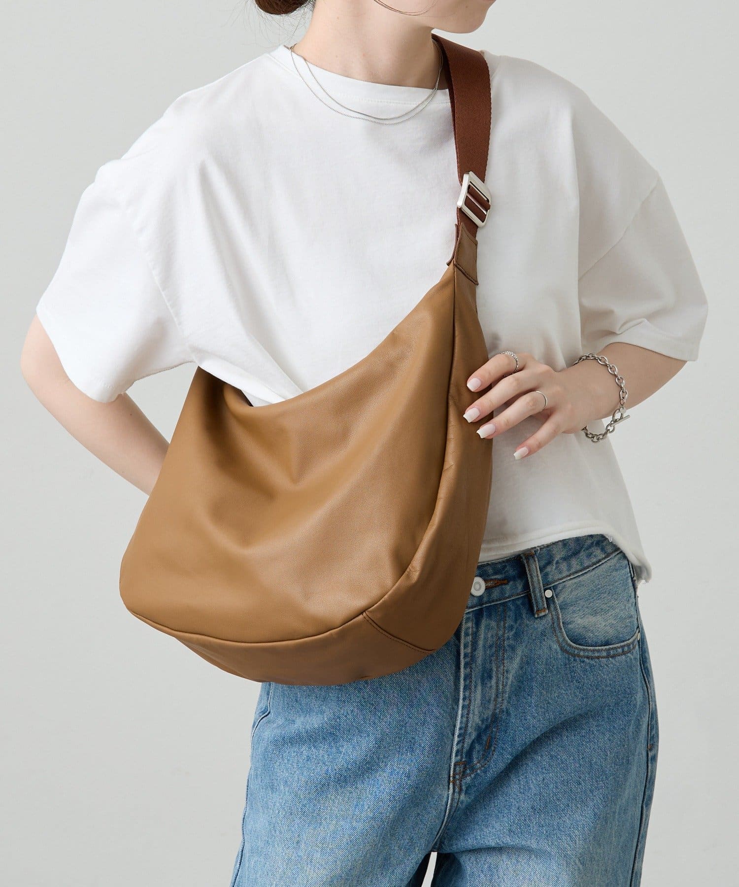 russet(ラシット) 【名品】ソフトレザーラウンドビッグショルダーバッグ