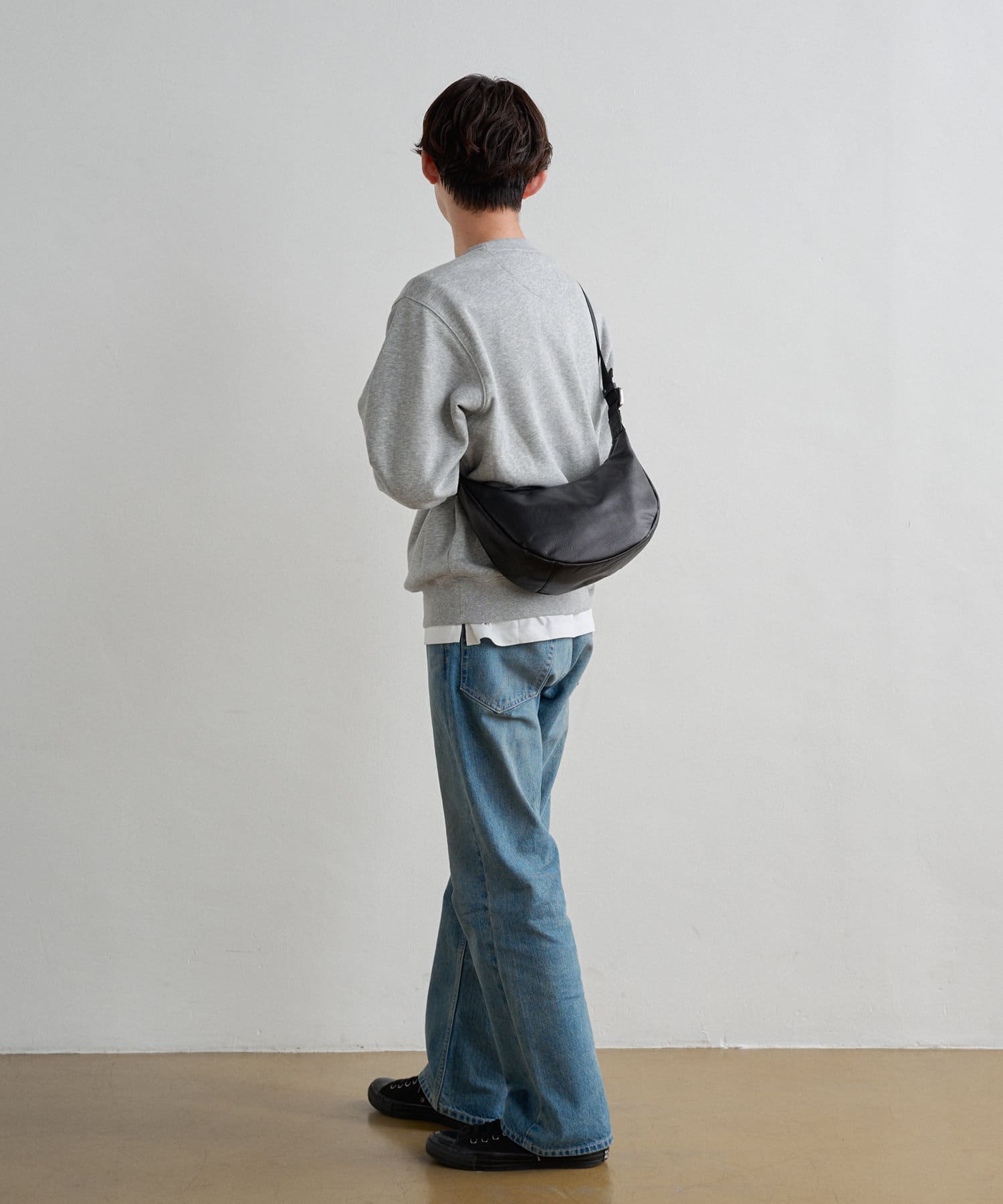 russet(ラシット) 《追加予約受付中》ソフトレザーラウンドショルダーバッグ［Black］