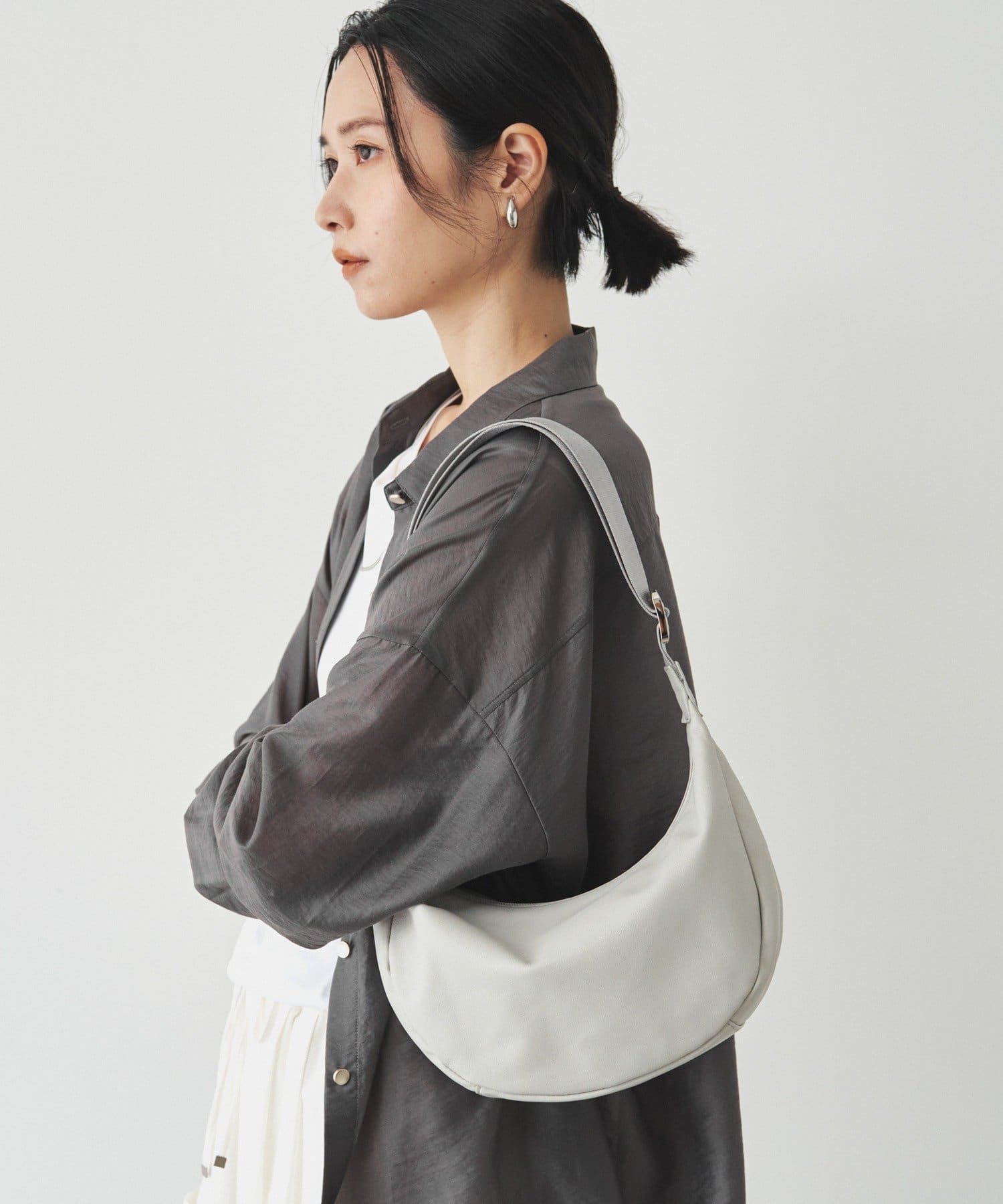 russet(ラシット) 【上半期BEST10】【追加予約受付中】《本革/340g》ソフトレザーラウンドショルダーバッグ
