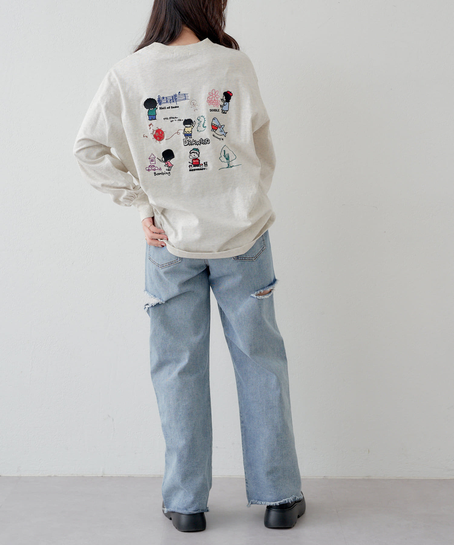 Remind me and forever(リマインドミーアンドフォーエバー) キャッチー刺繍ロンＴ