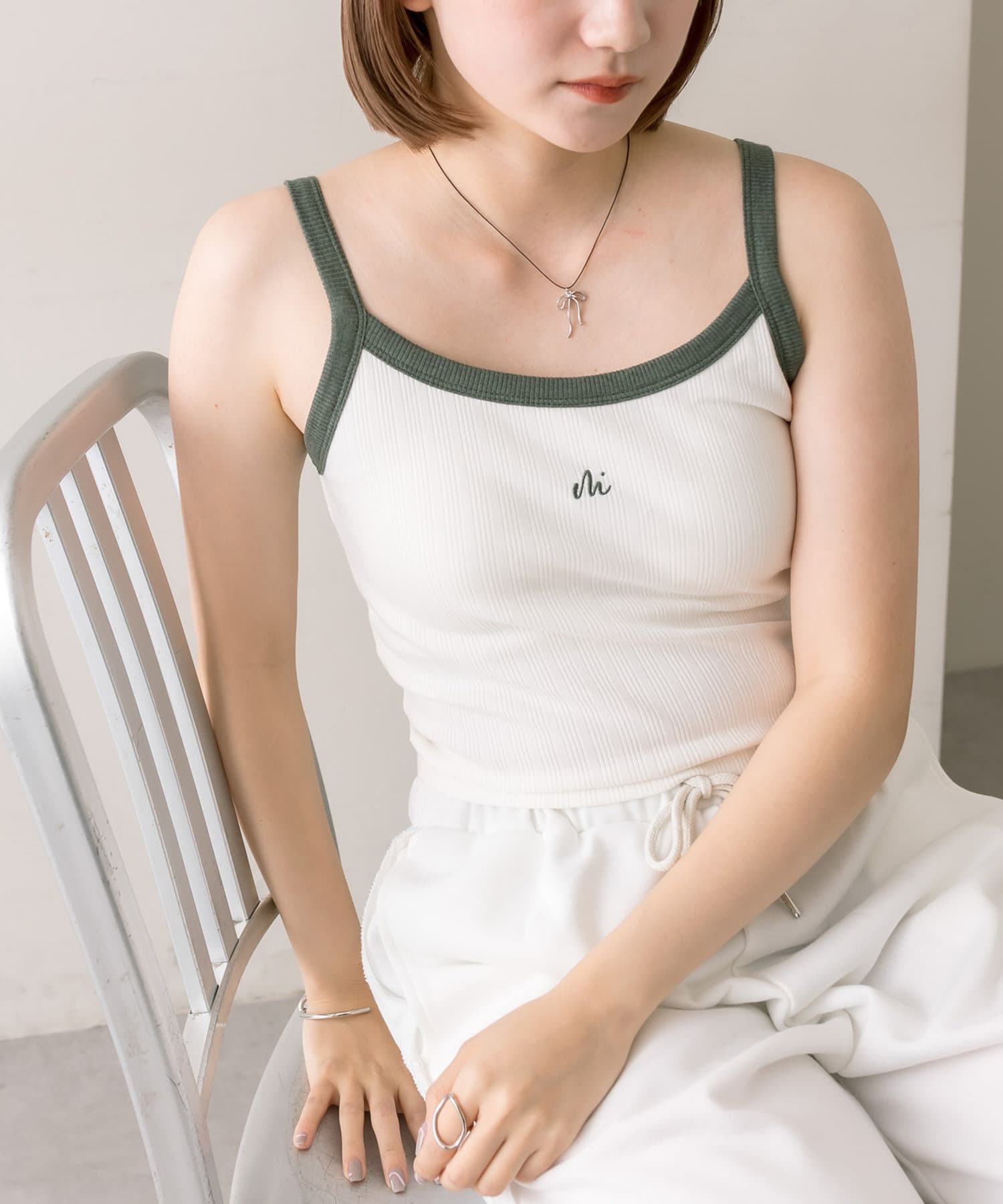 mline]配色刺繍タンクトップ | mystic(ミスティック)レディース