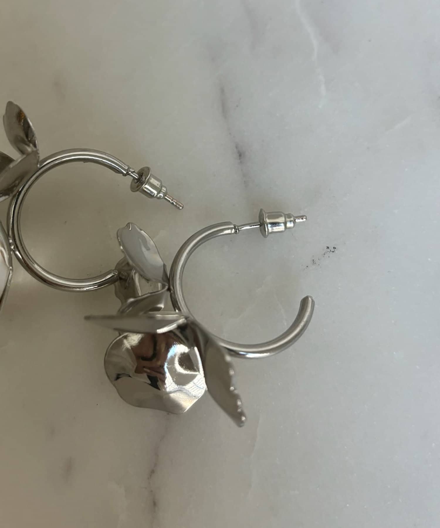 DOUDOU(ドゥドゥ) メタルモチーフピアス