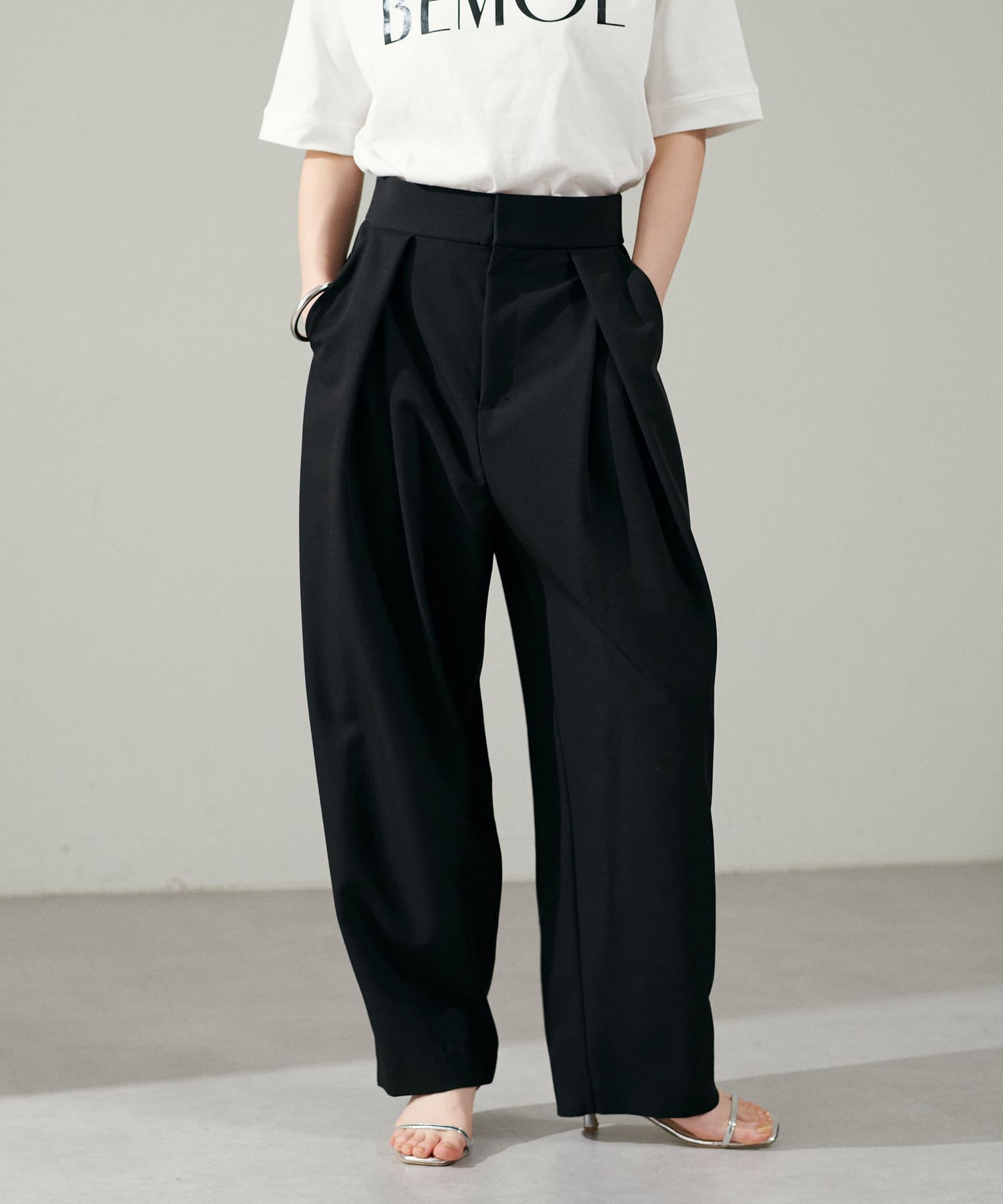 タックツイルパンツ | LARUTA(ラルータ)レディース | PAL CLOSET