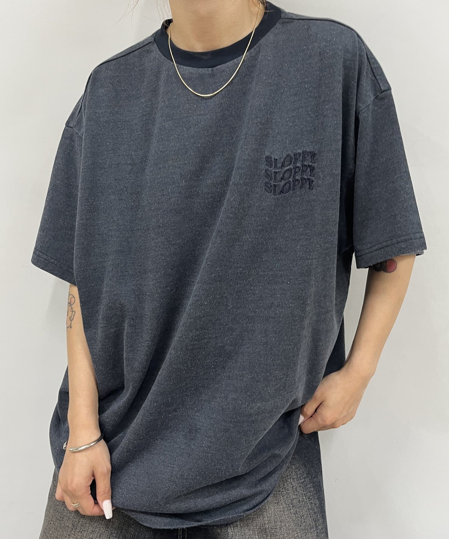 WHO'S WHO gallery】【SLOPPY/スロッピー】ロゴ刺繍TEE | OUTLET