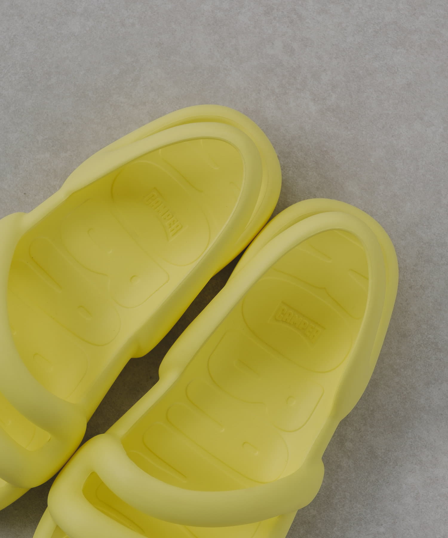 Pasterip(パセリ) Kobarah flat sandals