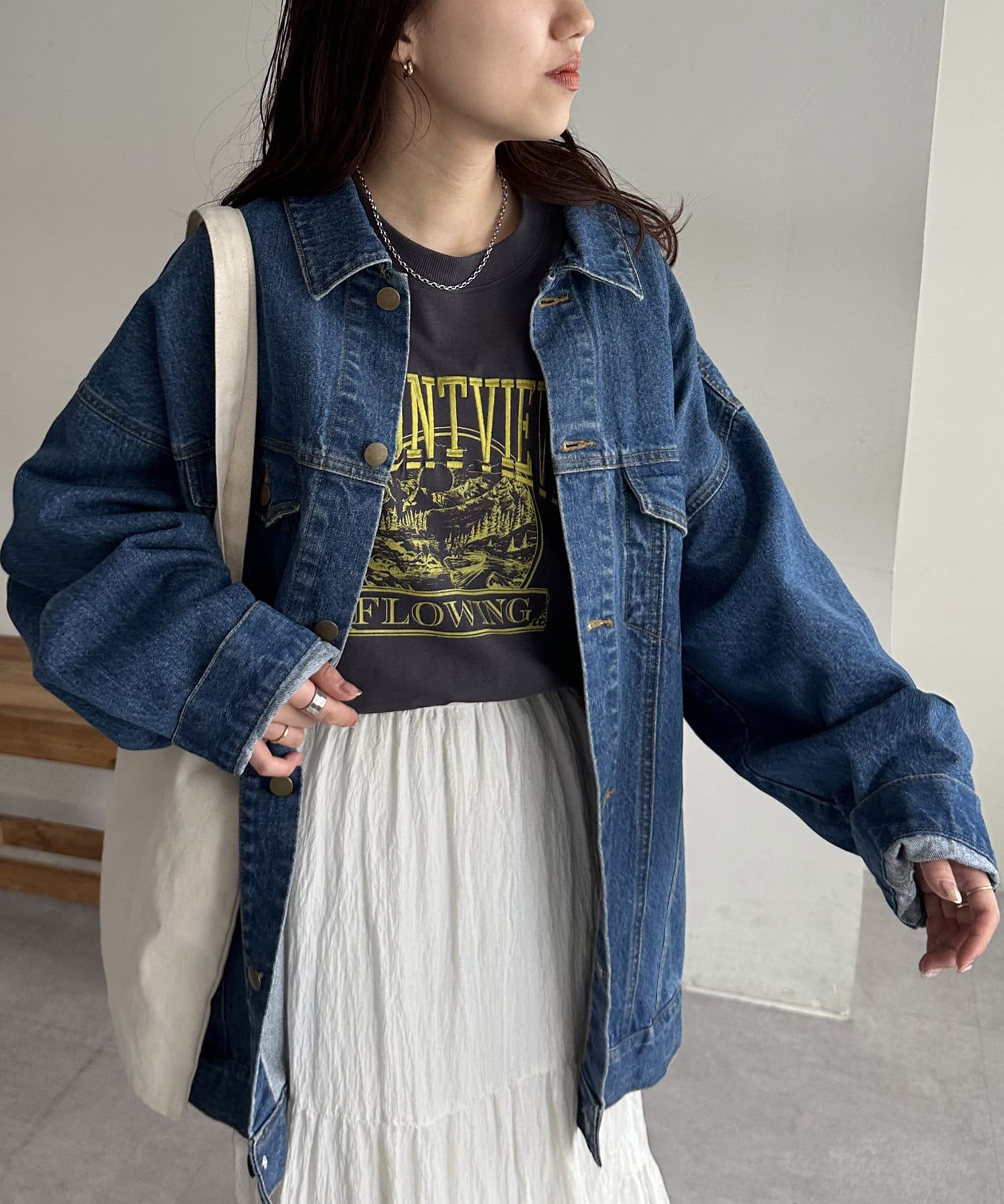 DISCOAT(ディスコート) 【ユニセックス】MOUNTVIEWモチーフ刺繍ロゴTシャツ