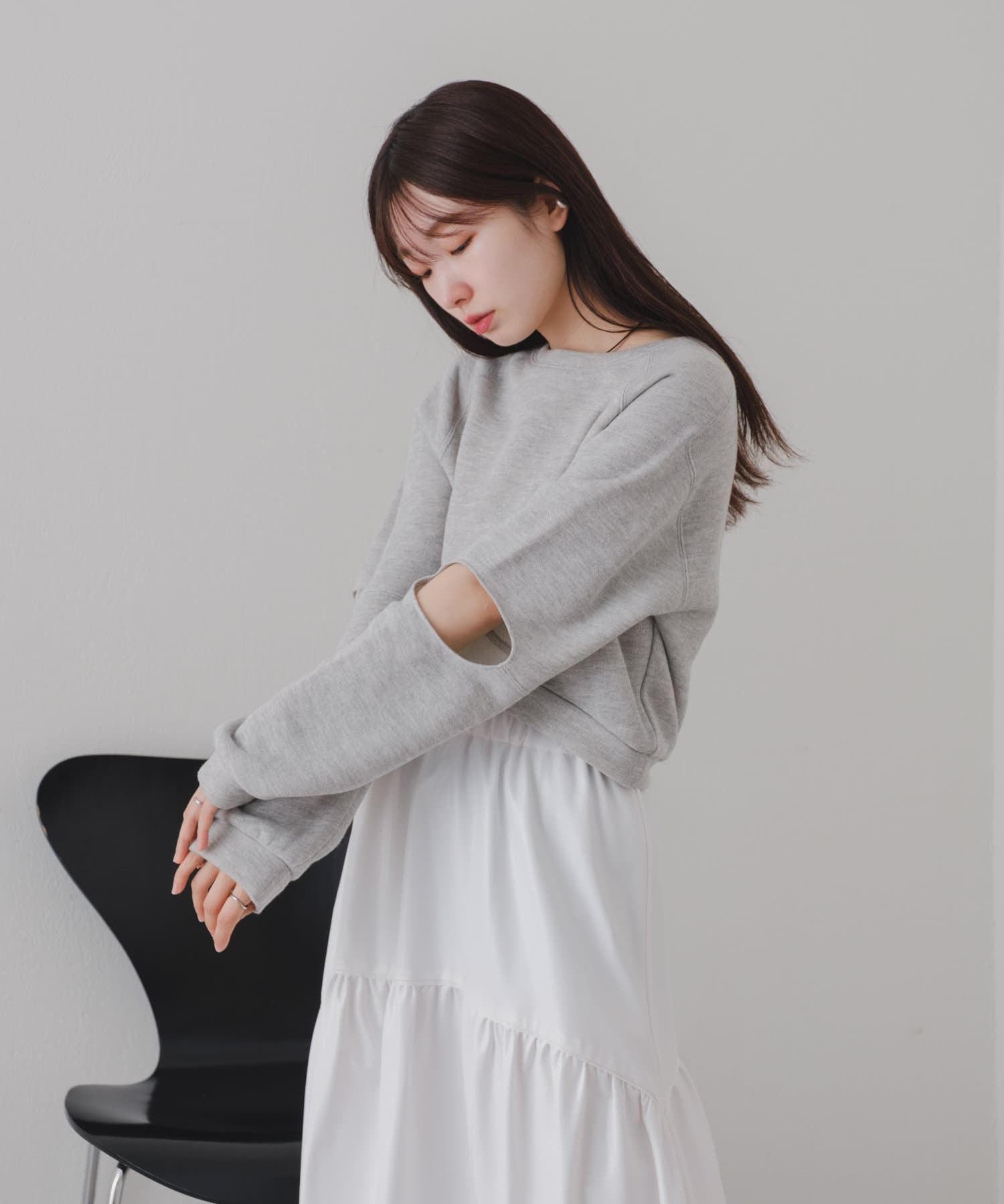 kastane カットアウトBIGスウェット Kastane（カスタネ）の「カットアウトスウェット（スウェット