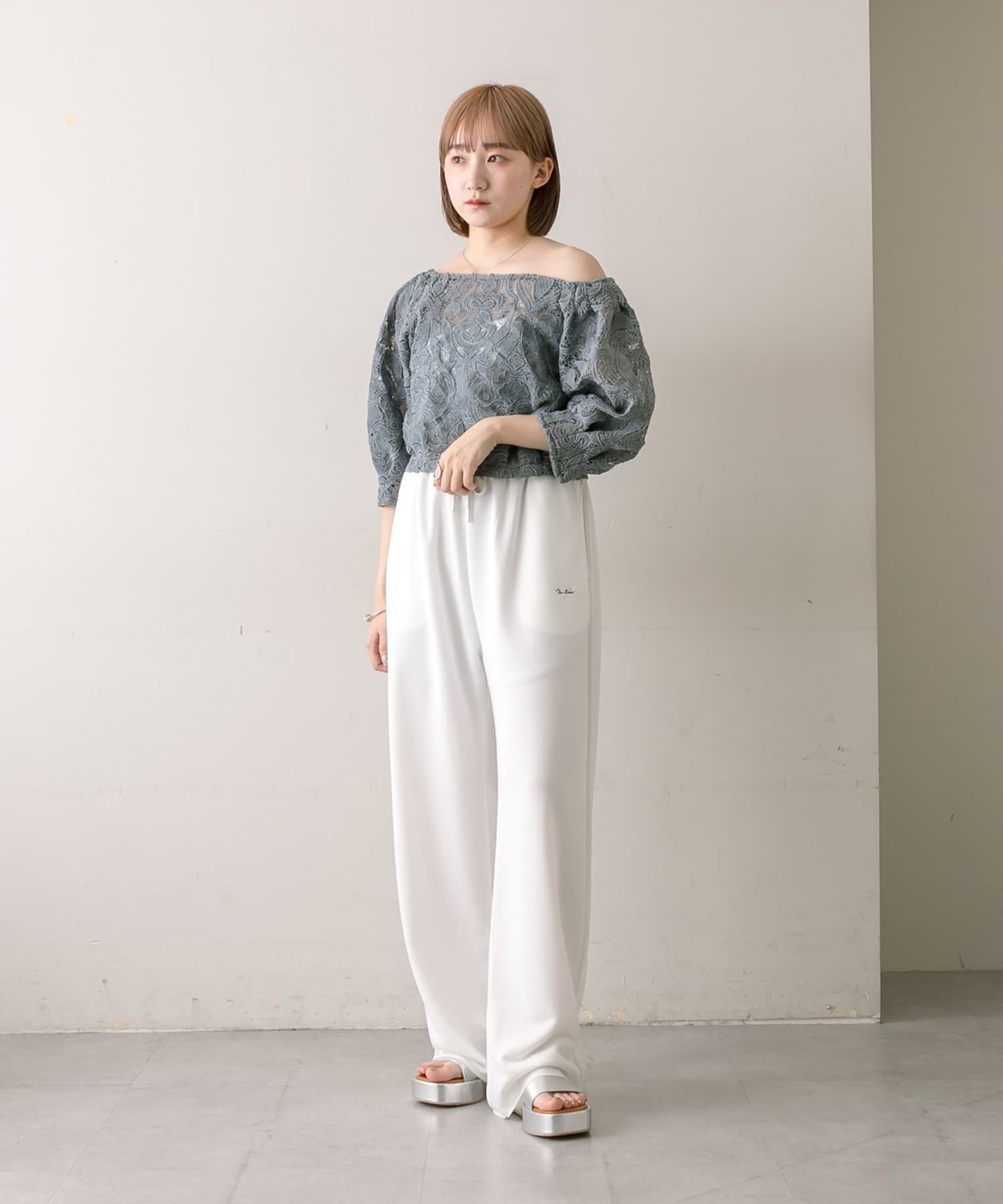 抜け感が美しい　まるでスウェット 人に厳しく 自分に甘く おもしろトレーナー スウェット 裏パイル