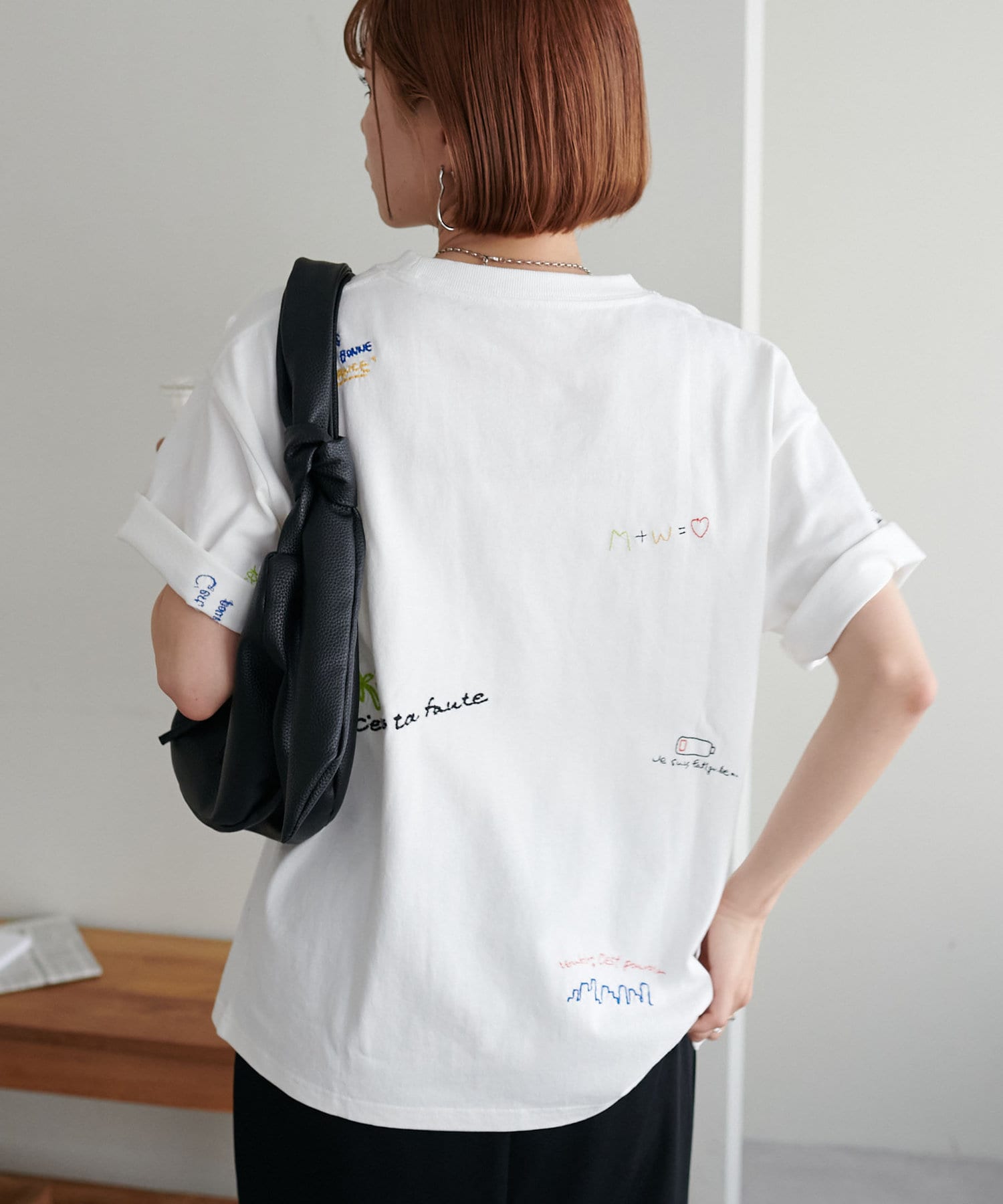 ユニセックス】総柄刺繍ロゴTシャツ | DISCOAT(ディスコート ...