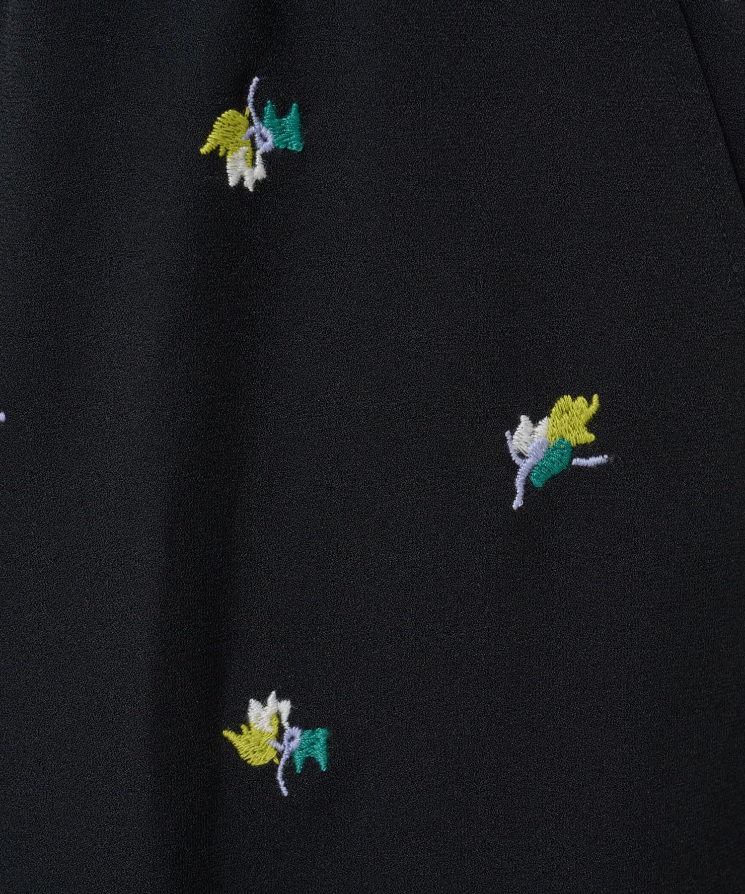 BEARDSLEY(ビアズリー) スモール花刺繍パンツ