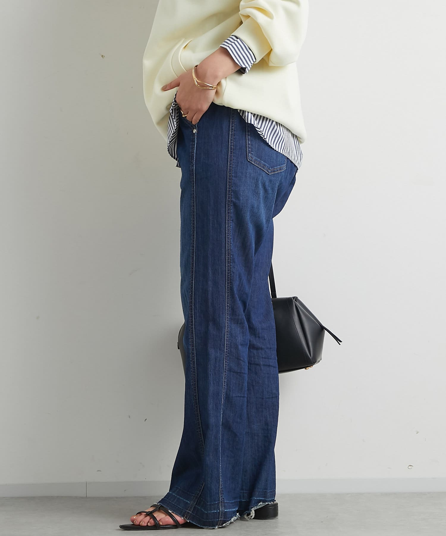 URCH ウエストゴムデニムパンツ 履くだけスタイリッシュ・ウエストゴム》ストレートフレアデニム