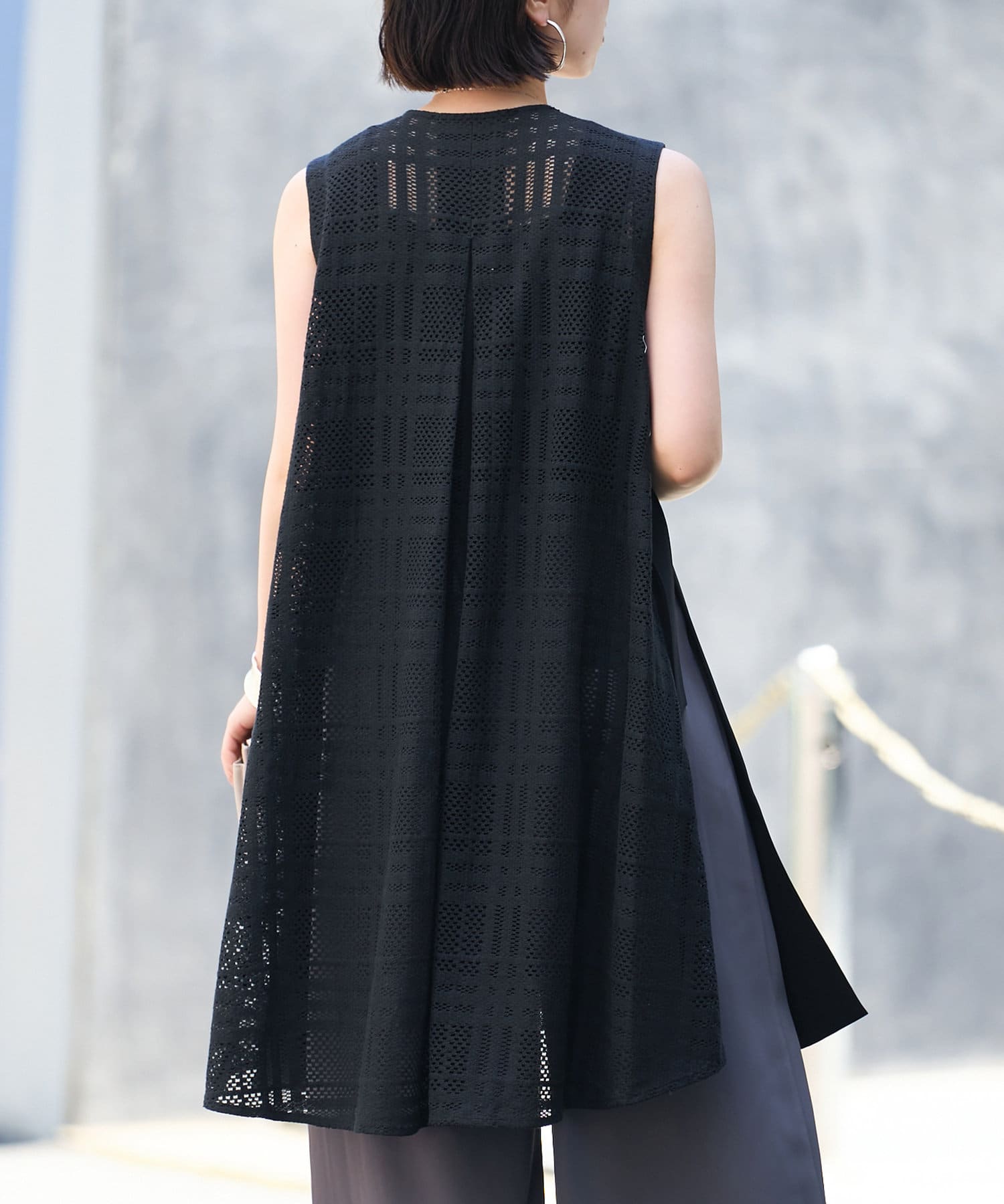 Jena　espace merveilleux(ジェナ　エスパスメルヴェイユ) バックレースベルトジレ