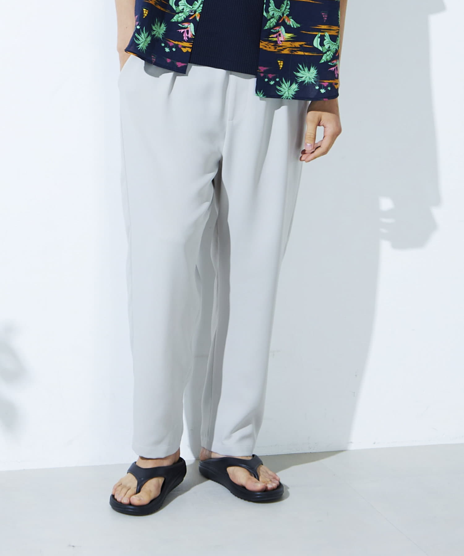 FREDY & GLOSTER(フレディ アンド グロスター) 【GLOSTER】フクレ2重織 リラックス イージーワイドパンツ