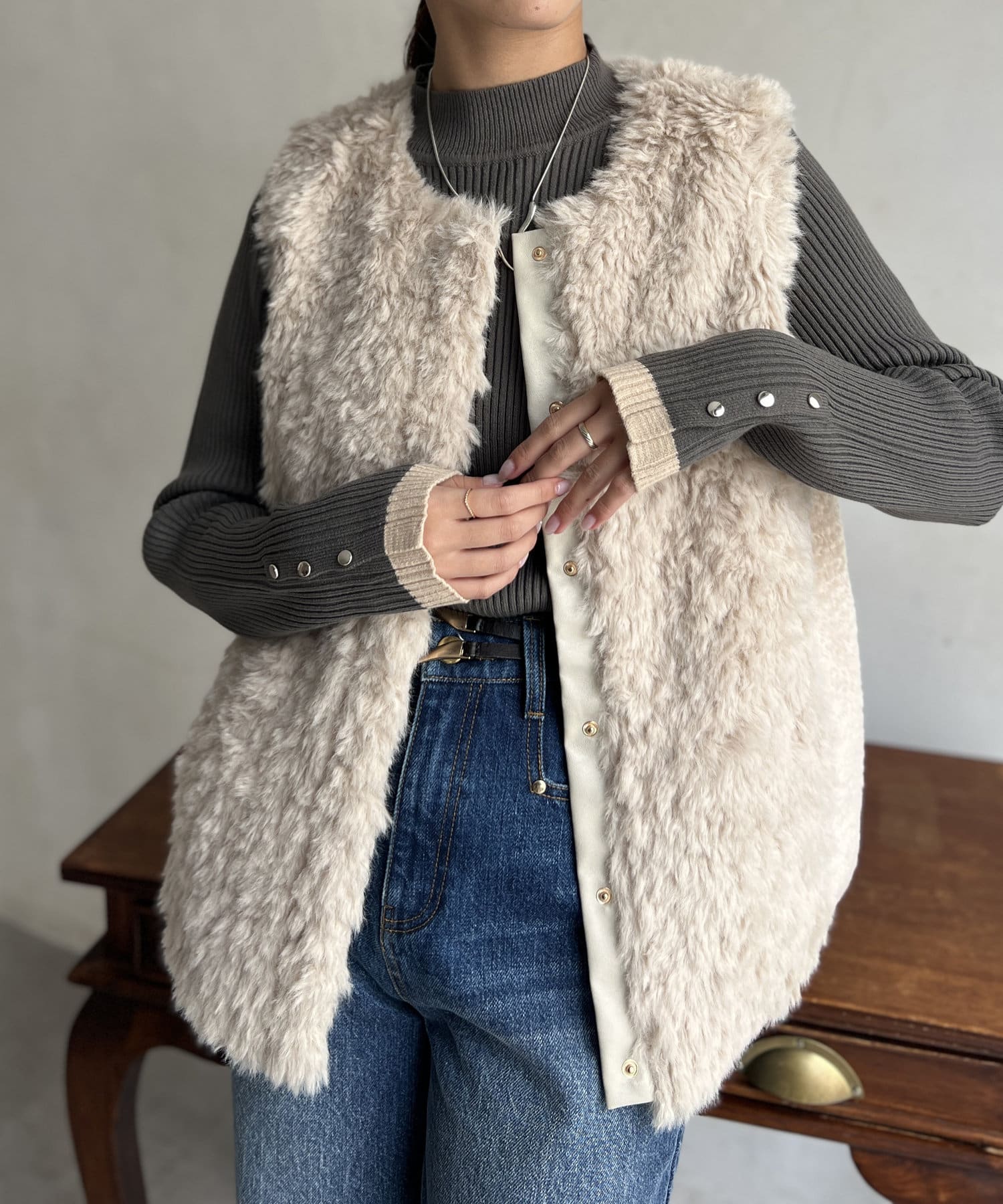 完売品！！シェリエのファーベスト(たいがまま) セール】 【フェイクファー】女性らしいトレンドコーデが叶う