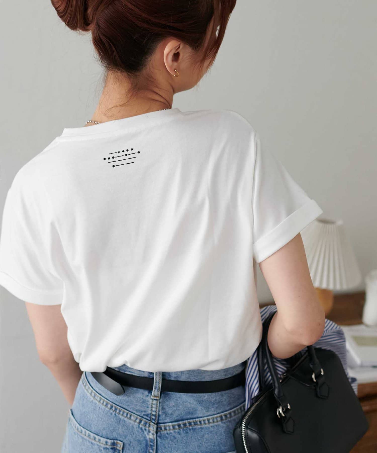 DISCOAT(ディスコート) 【WEB限定】袖ロール刺繍Tシャツ