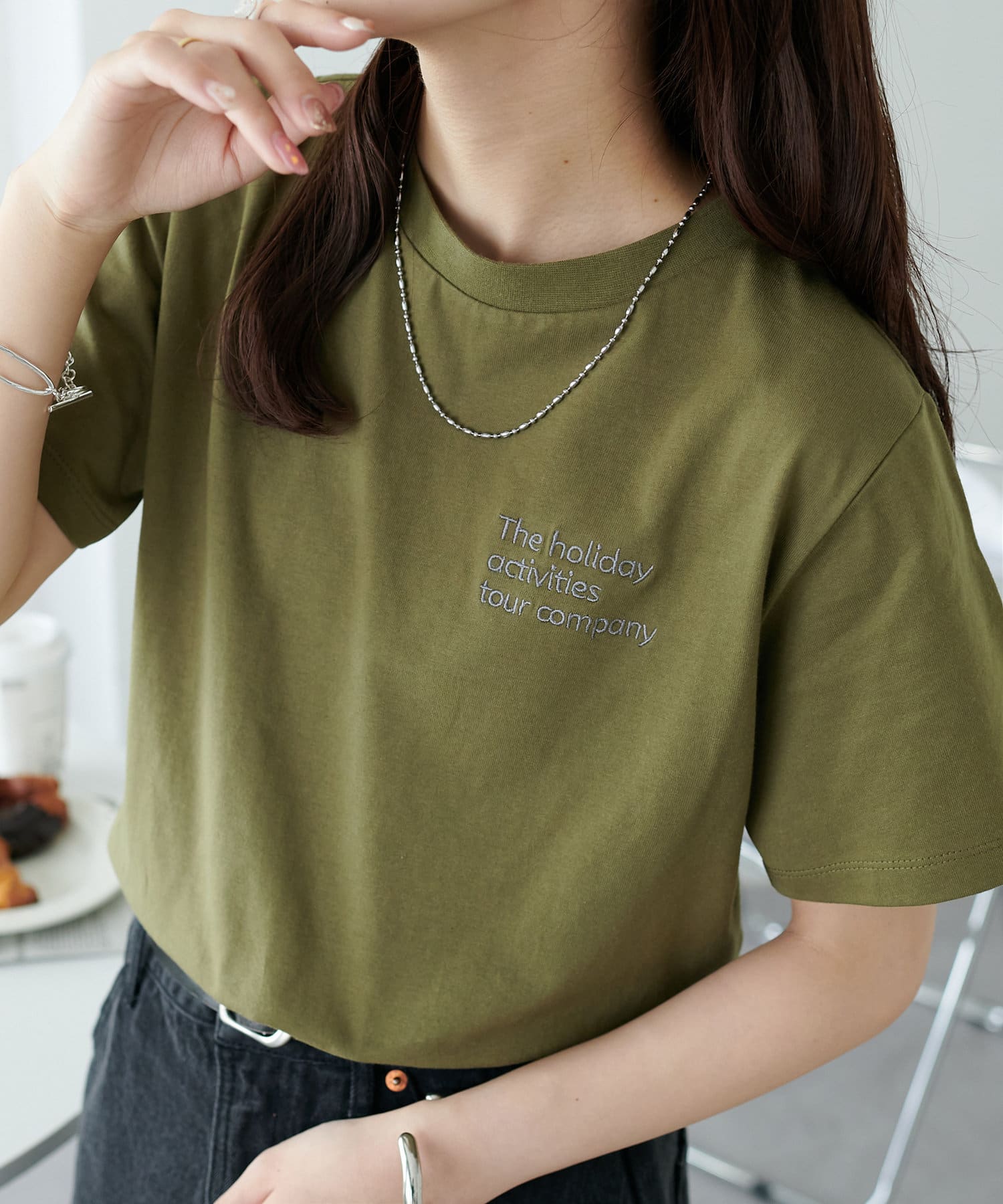 DISCOAT(ディスコート) レディース 《新色追加!》【WEB限定】3段ロゴ刺繍ショートTシャツ カーキ