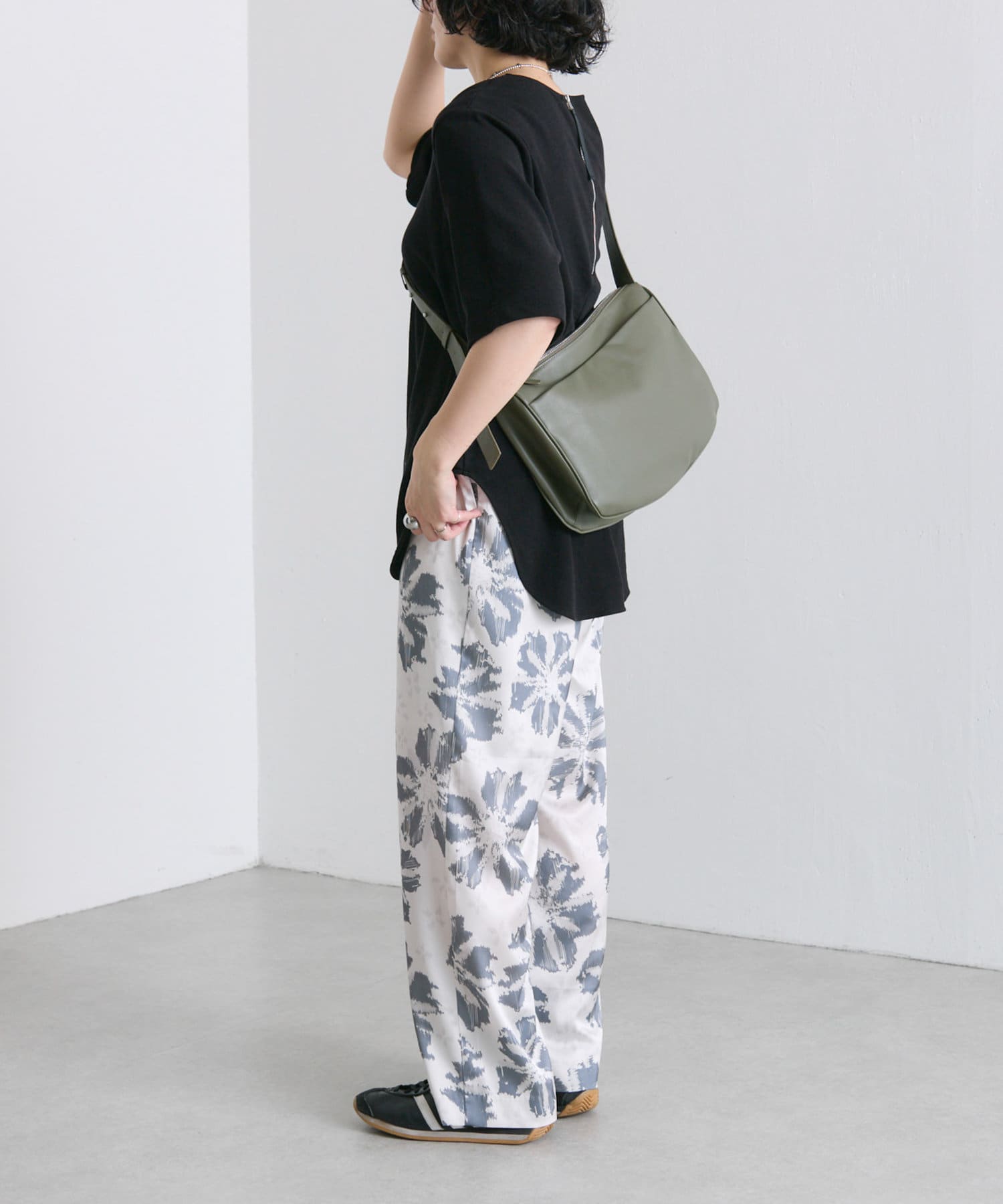 ear PAPILLONNER(イア パピヨネ) 完売カラー追加決定！スワローマチショルダーバッグ《本革/軽量》