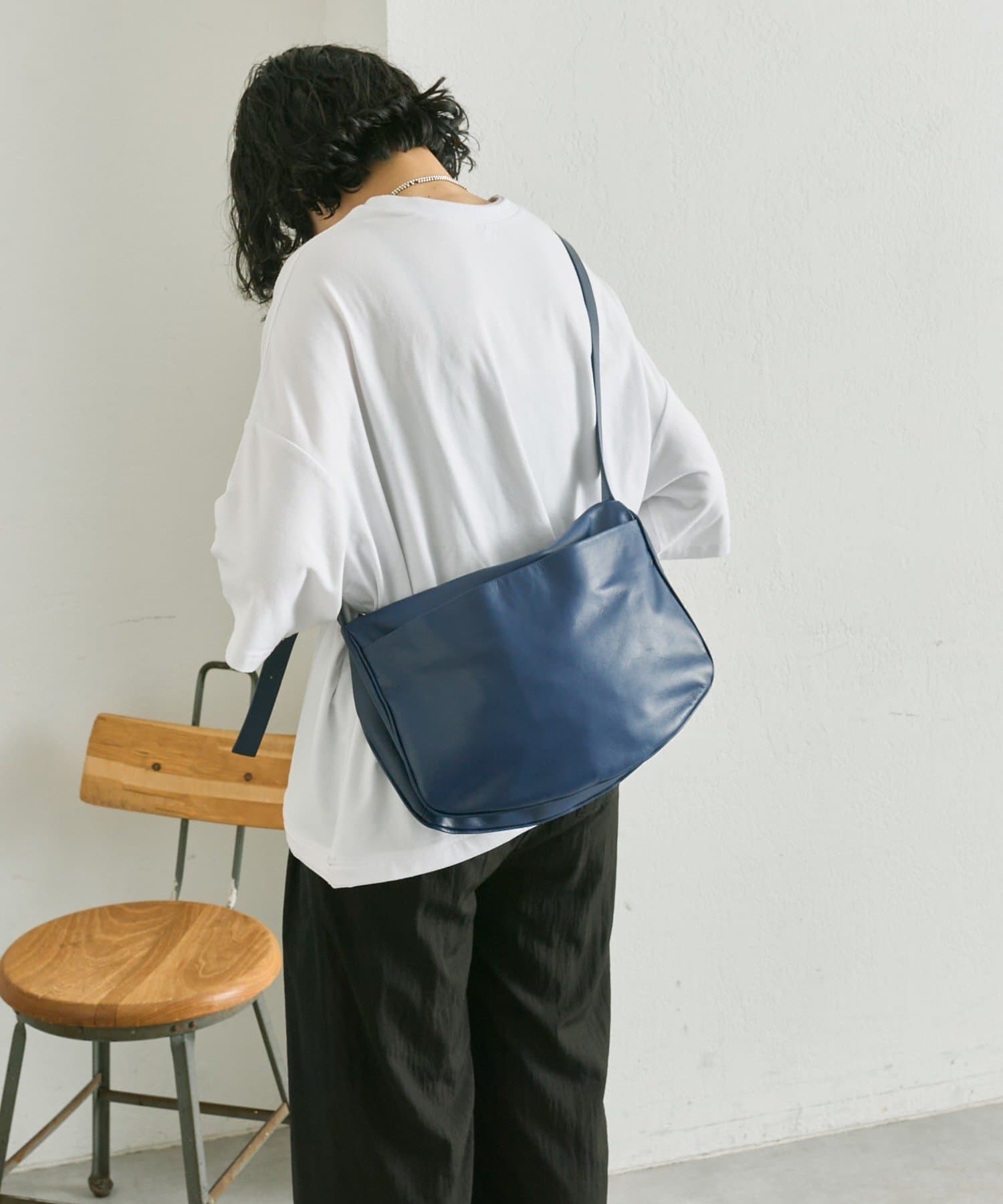 ear PAPILLONNER(イア パピヨネ) スワローマチショルダーバッグ《本革/軽量》