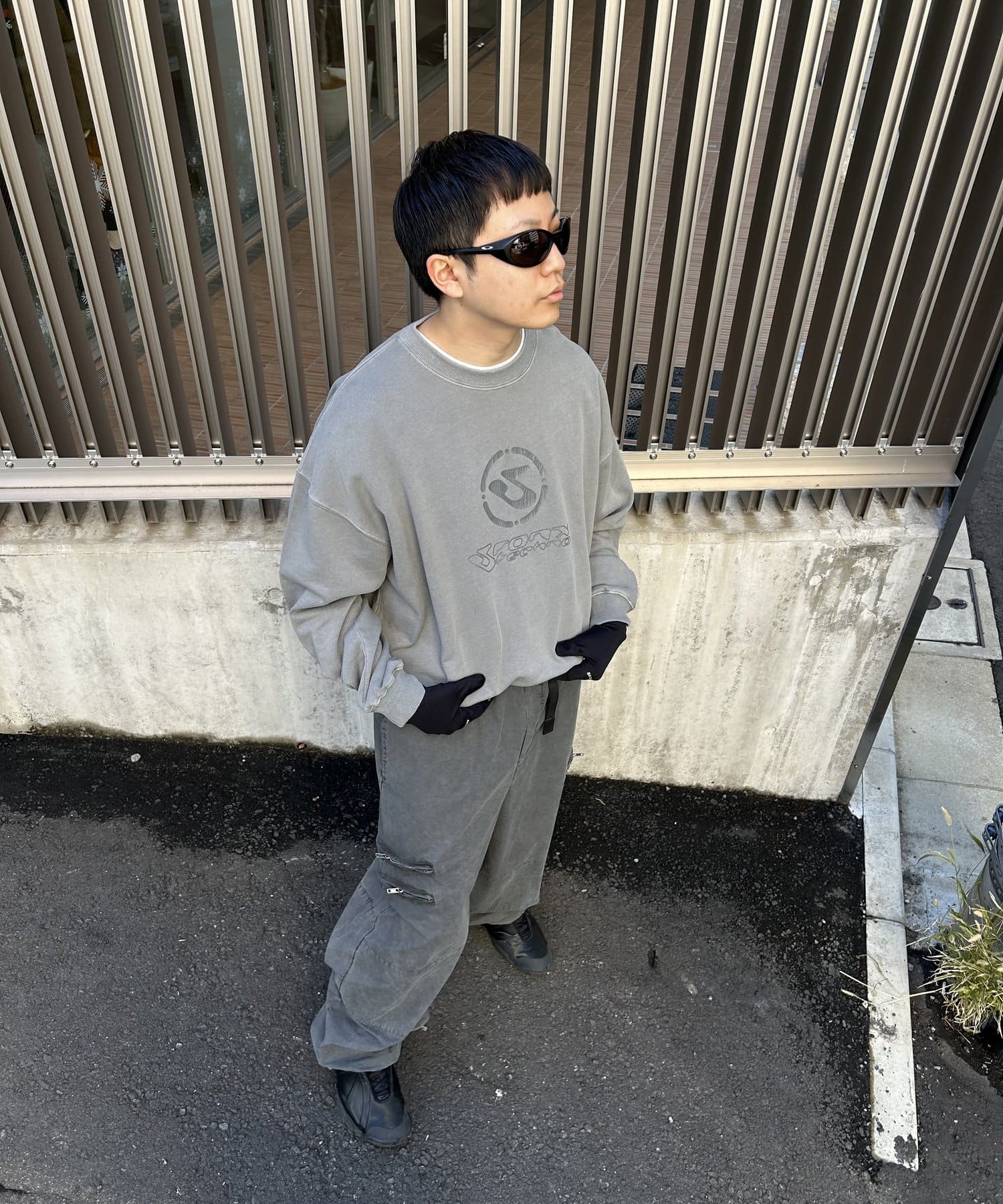 WHO'S WHO gallery】BRONXテクノロゴスウェット | OUTLET