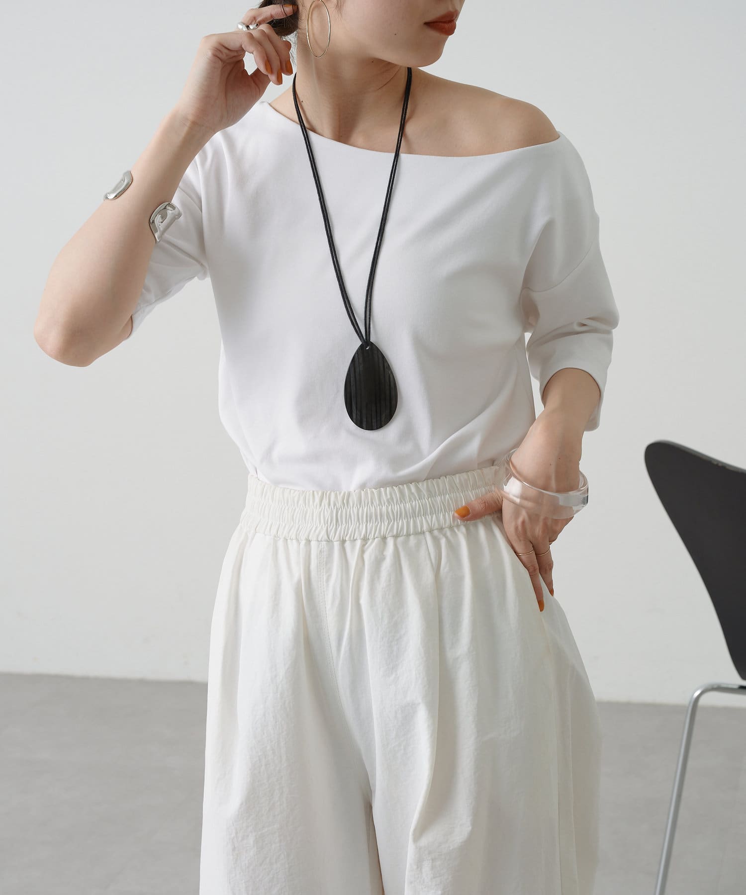 Omekashiオメカシオフショルダースウェット☆ホワイト新品未使用タグ付き tops-02509 オフショルダー big プルオーバー ホワイト グレー