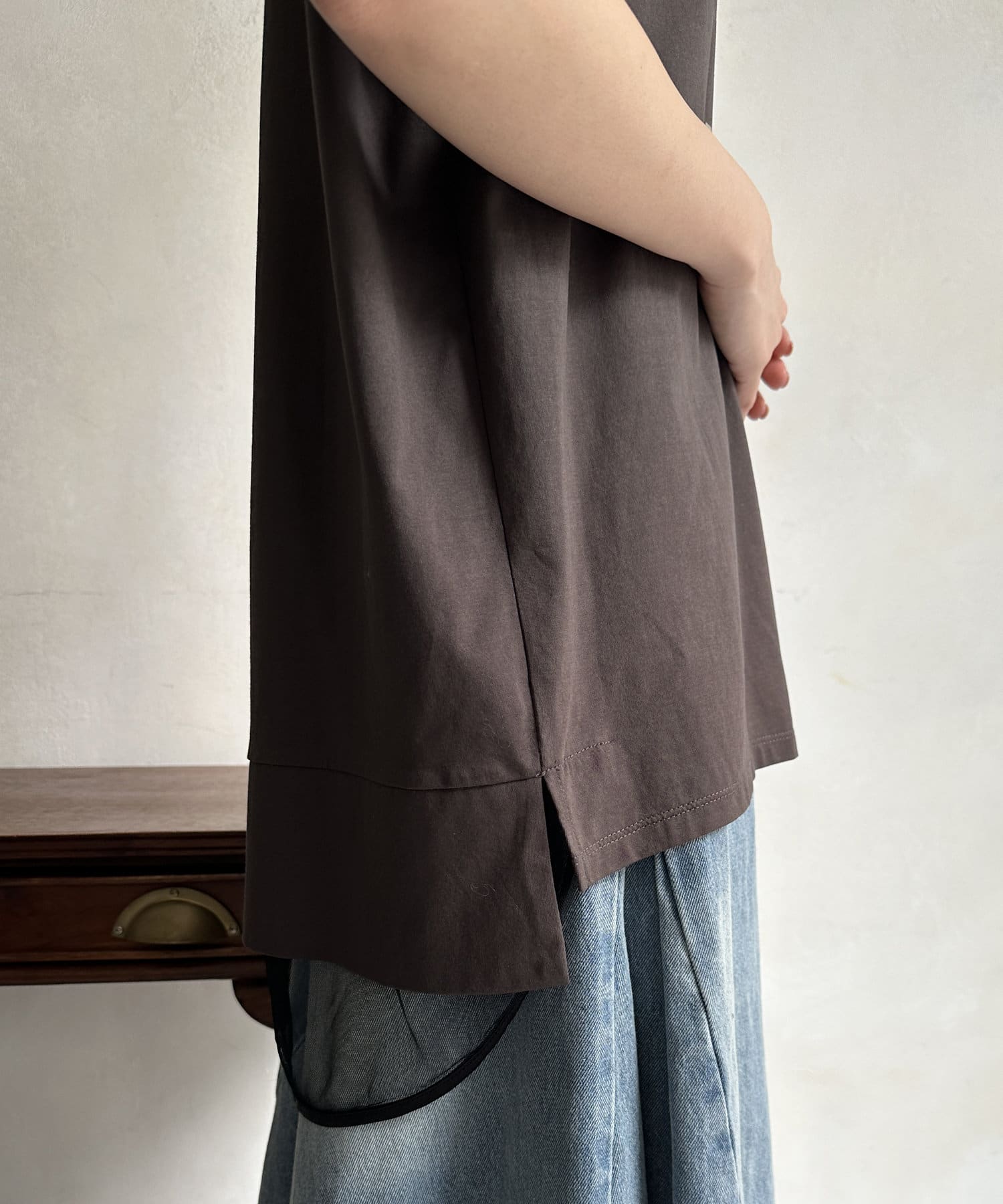 DOUDOU(ドゥドゥ) 【WEB限定】裾チュールフレンチロゴTEE