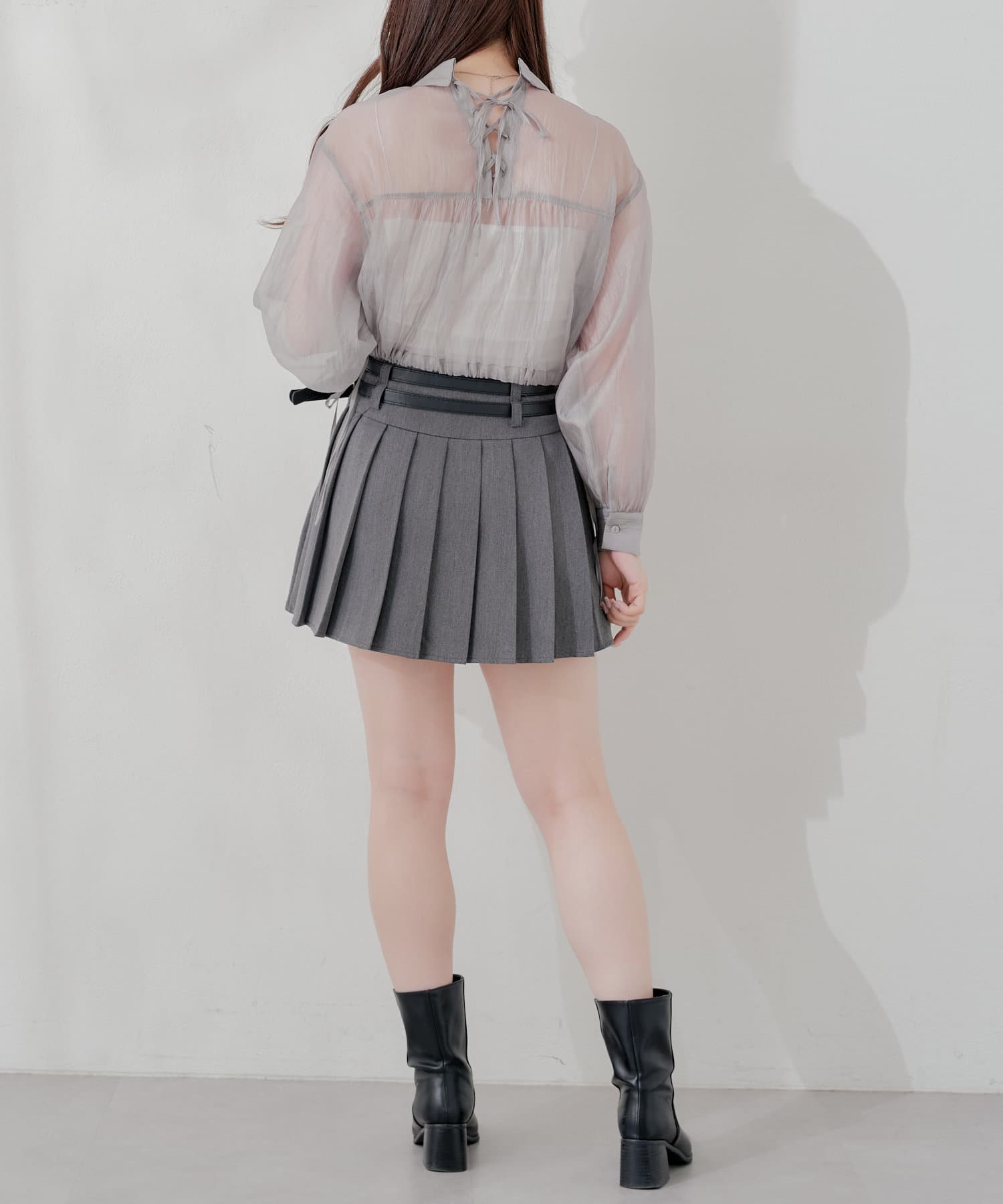 Remind me and forever(リマインドミーアンドフォーエバー) 後ろリボンシアーシャツ