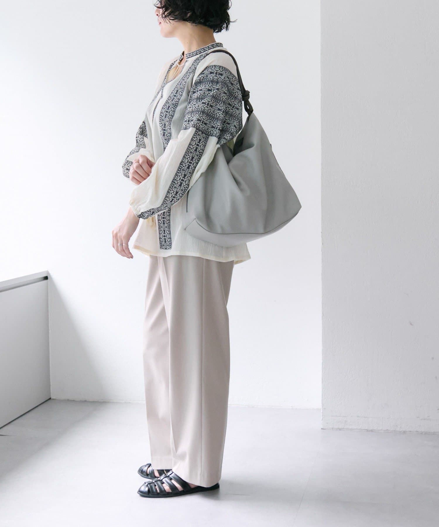 ear PAPILLONNER(イア パピヨネ) 《500g未満/WEB限定カラーあり/A4サイズ対応》樹脂パーツワンハンドルバッグ
