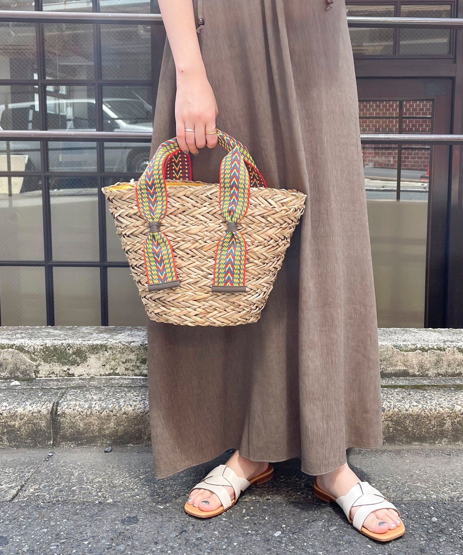 MARNI マルニ ラフィア かごバッグ スモール アイボリー トートバッグ 楽天市場】【定価114,400円(税込)】MARNI -マルニ- ロゴとラフィア素材