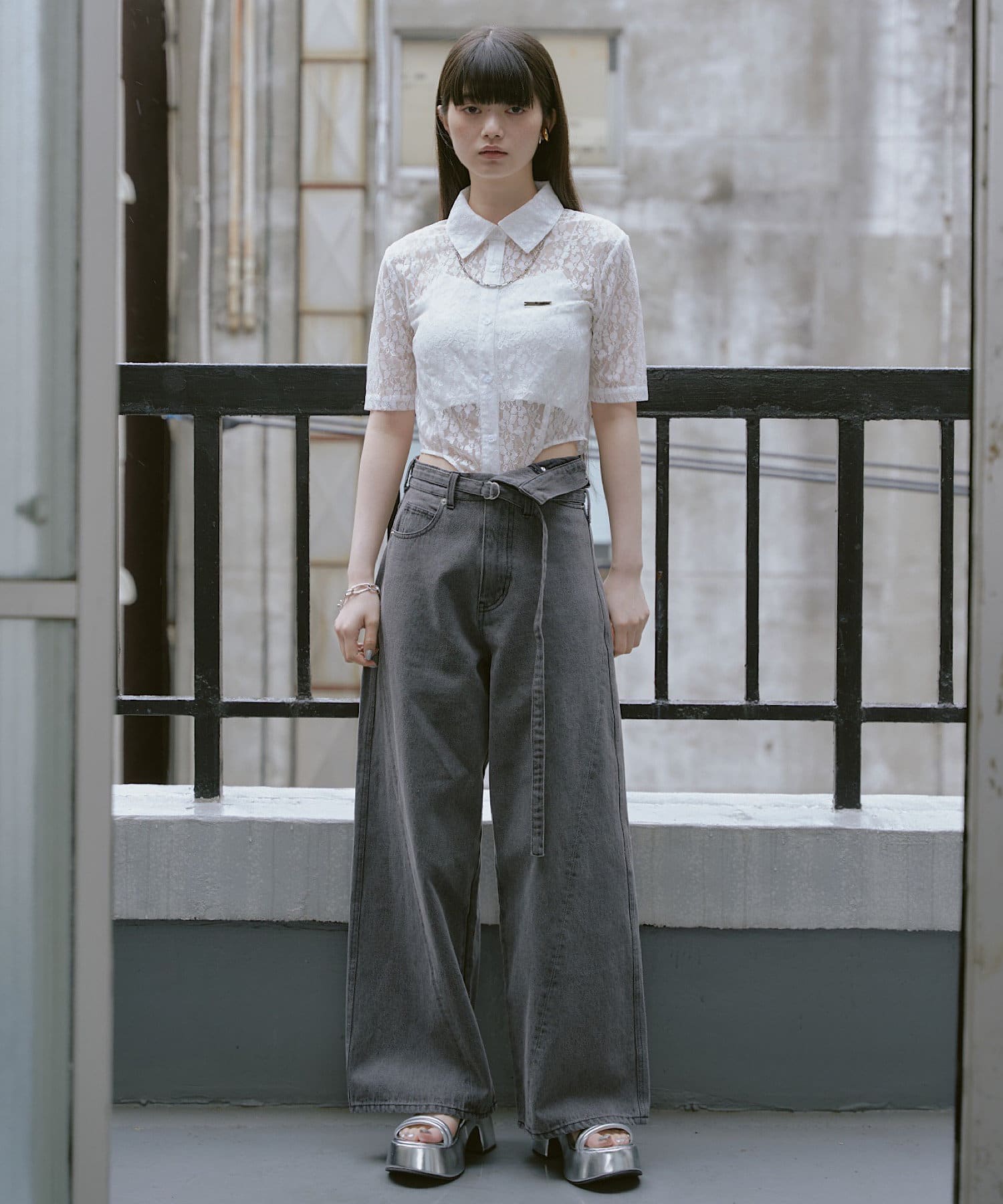 OUTLET(アウトレット) 【RAY CASSIN】ウエスト折り返しワイドデニムパンツ