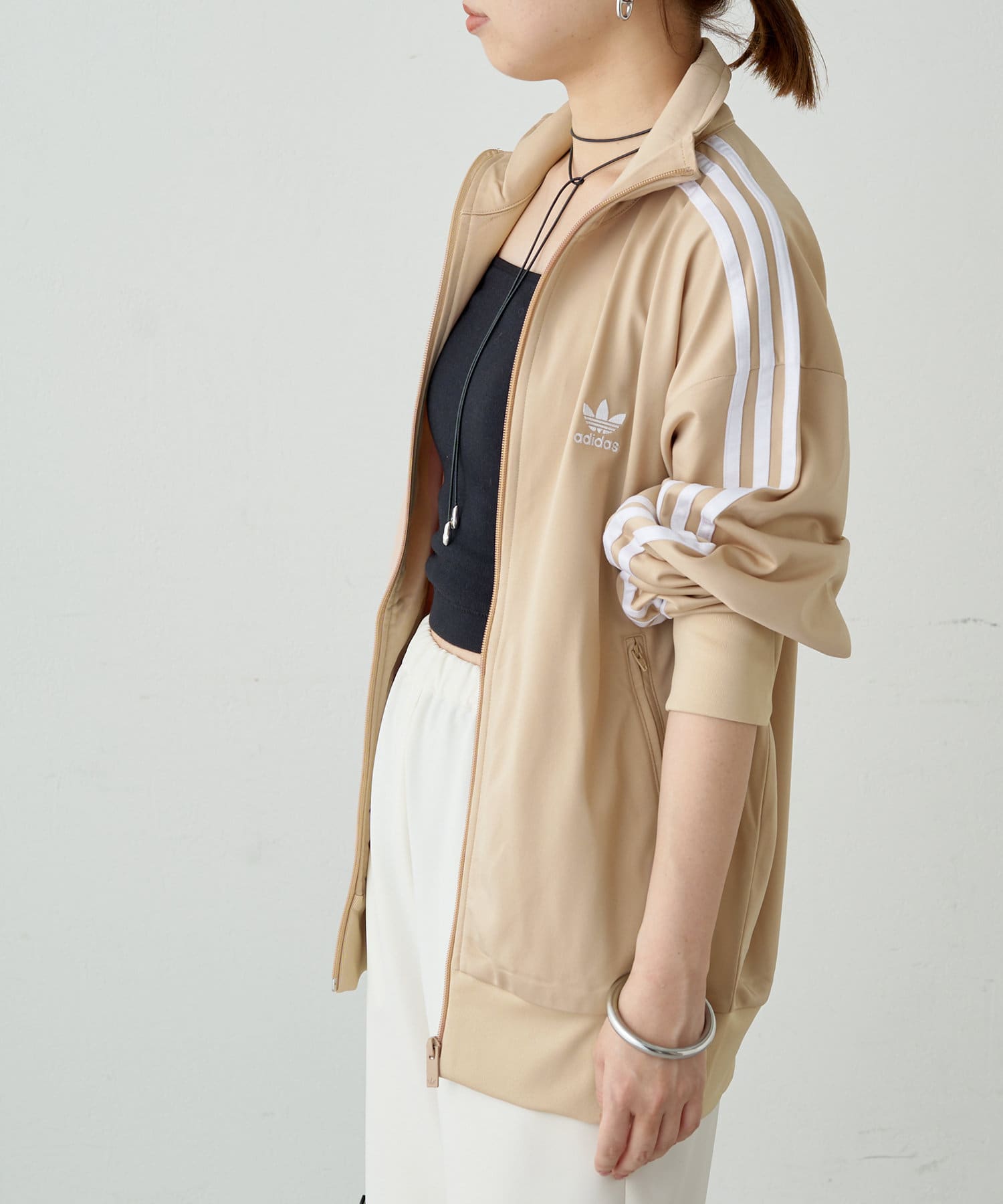 LOUNGEDRESS(ラウンジドレス) 【adidas/アディダス】トラックジャケット/ベージュ