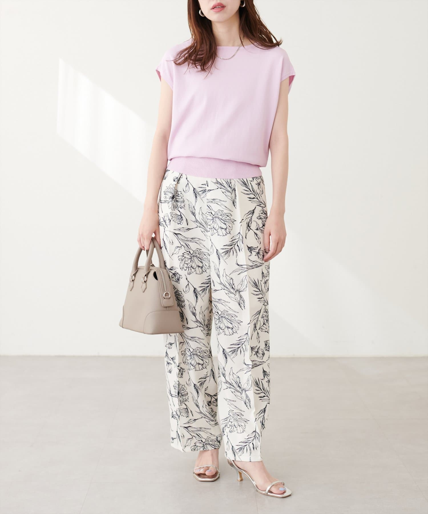 ブッチャー線画花柄タックパンツ | natural couture(ナチュラル