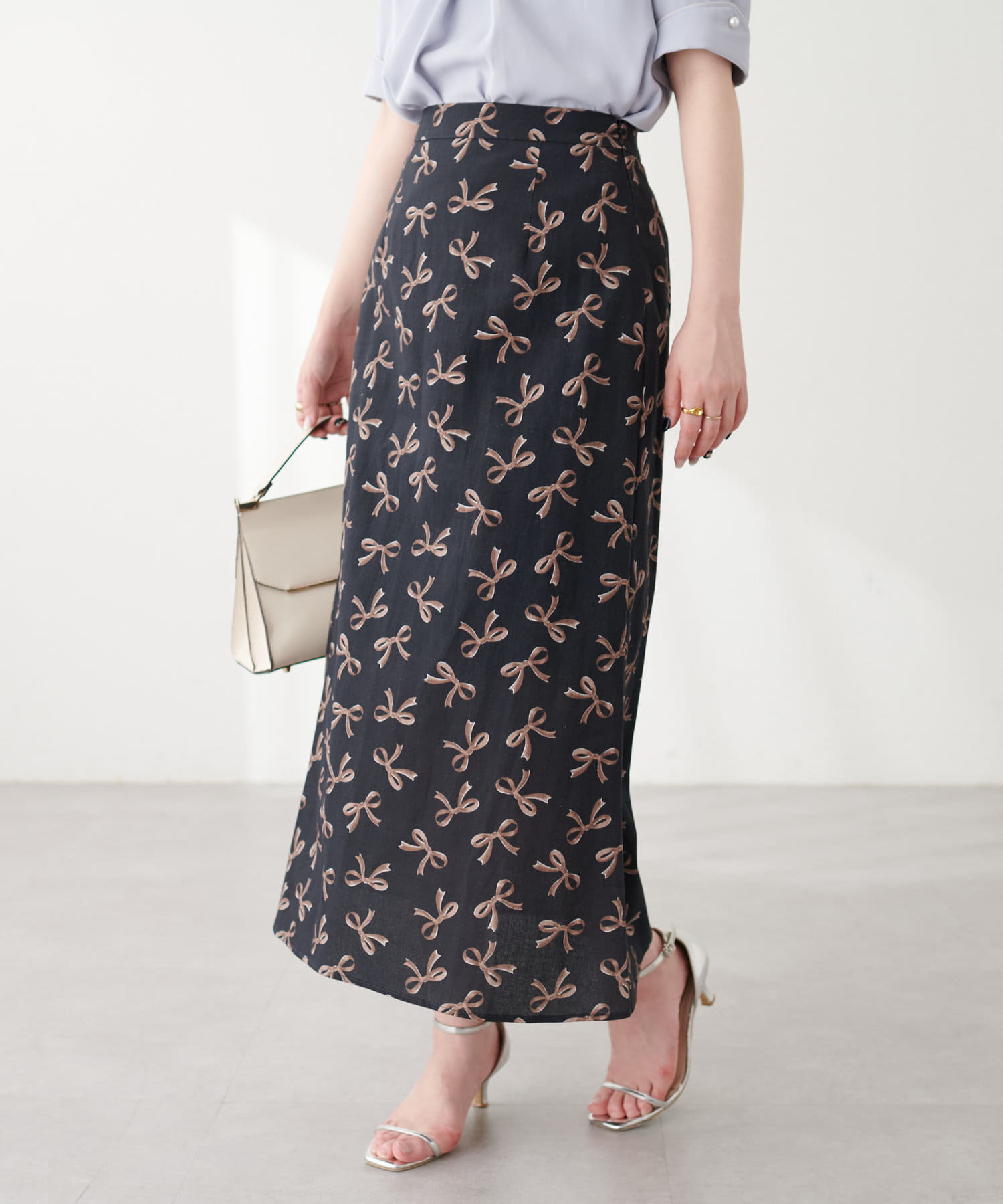 natural couture(ナチュラルクチュール) リボン柄ややAラインスカート