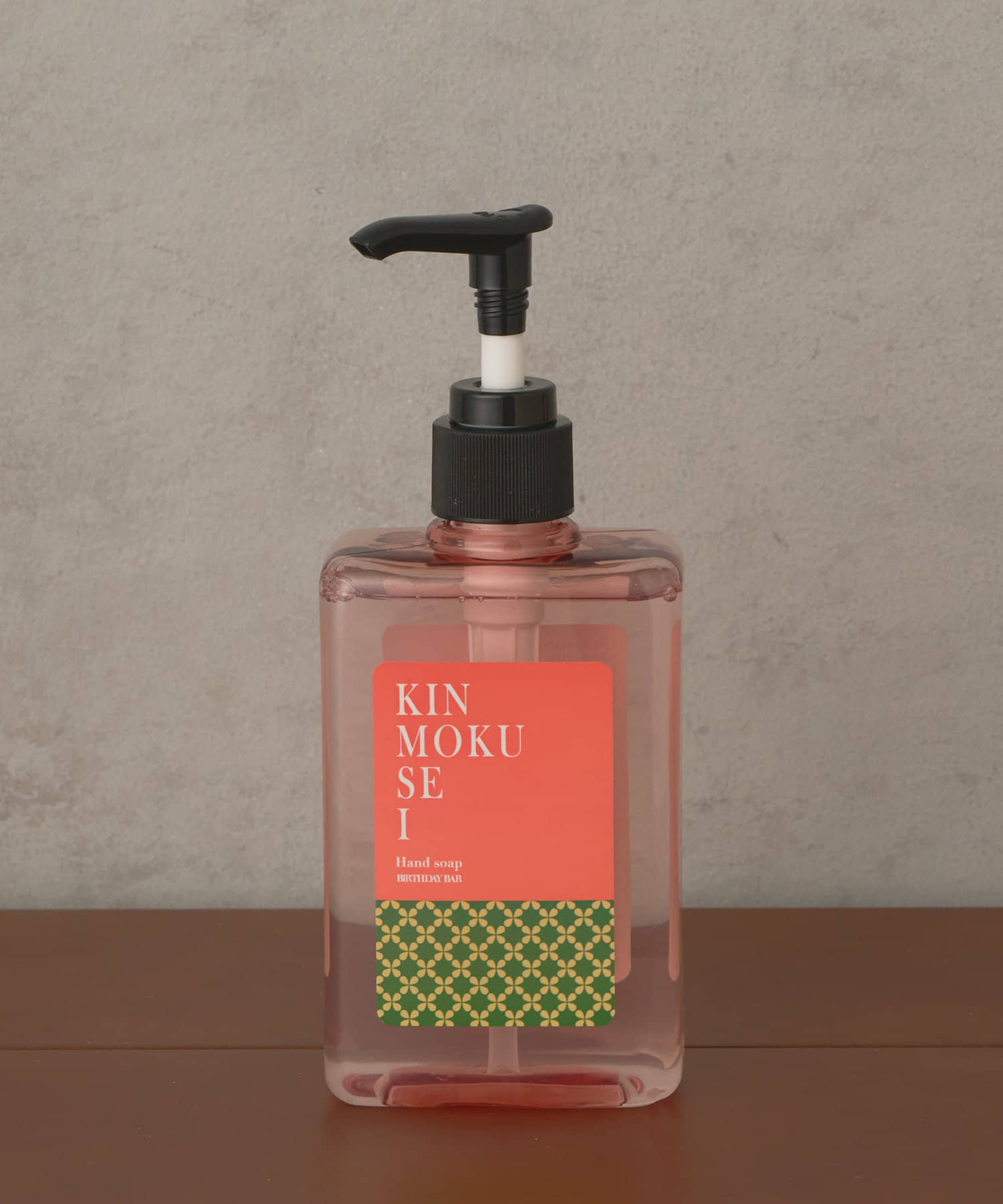 BIRTHDAY BAR(バースデイバー) KINMOKUSEI　Hand soap