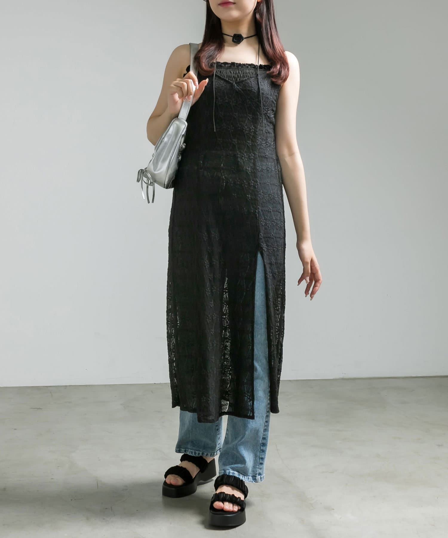 OLIVE des OLIVE(オリーブ デ オリーブ) チョーカー付きレースキャミワンピース