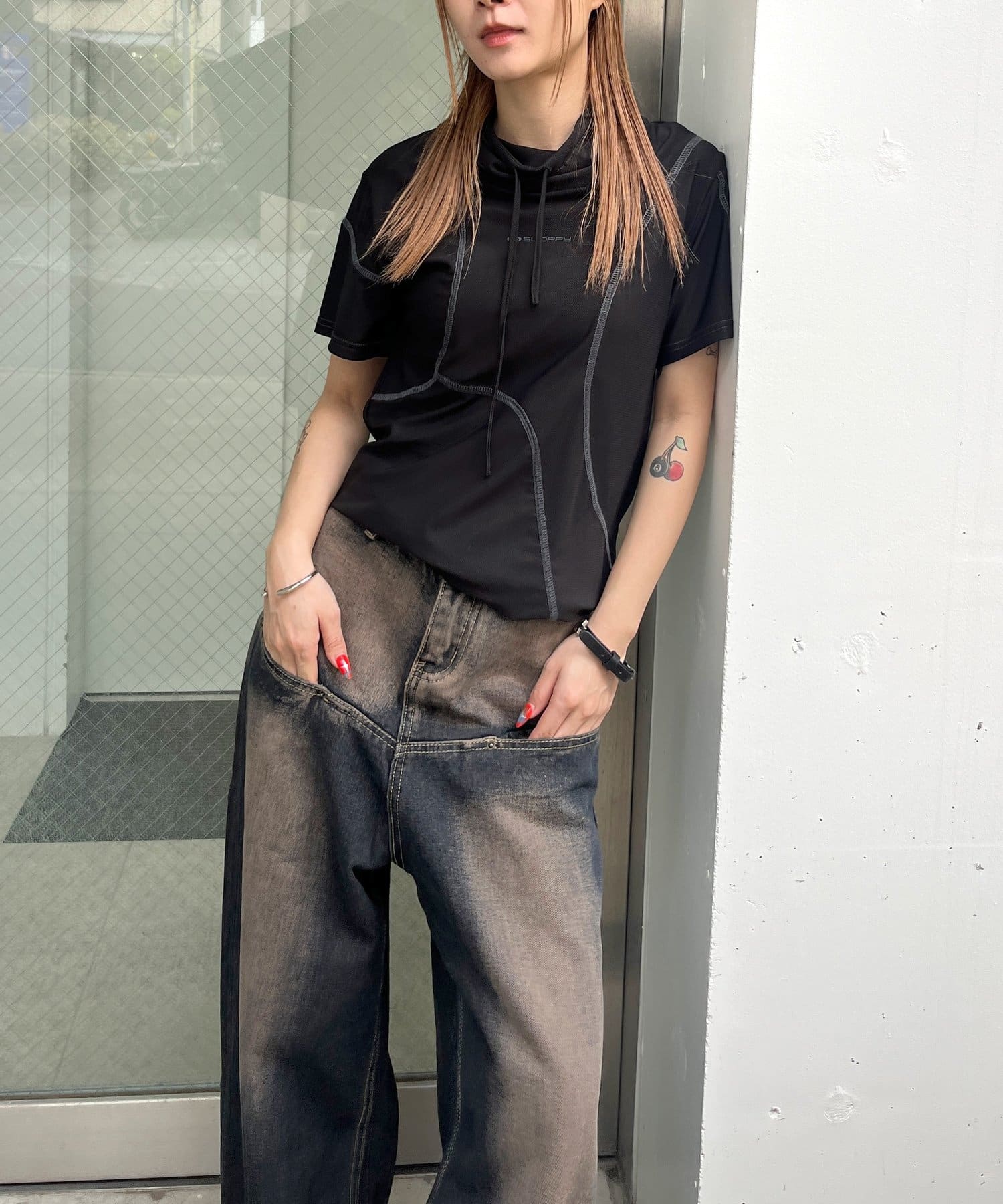 OUTLET(アウトレット) 【WHO'S WHO gallery】フューチャーロゴハイネックトップス
