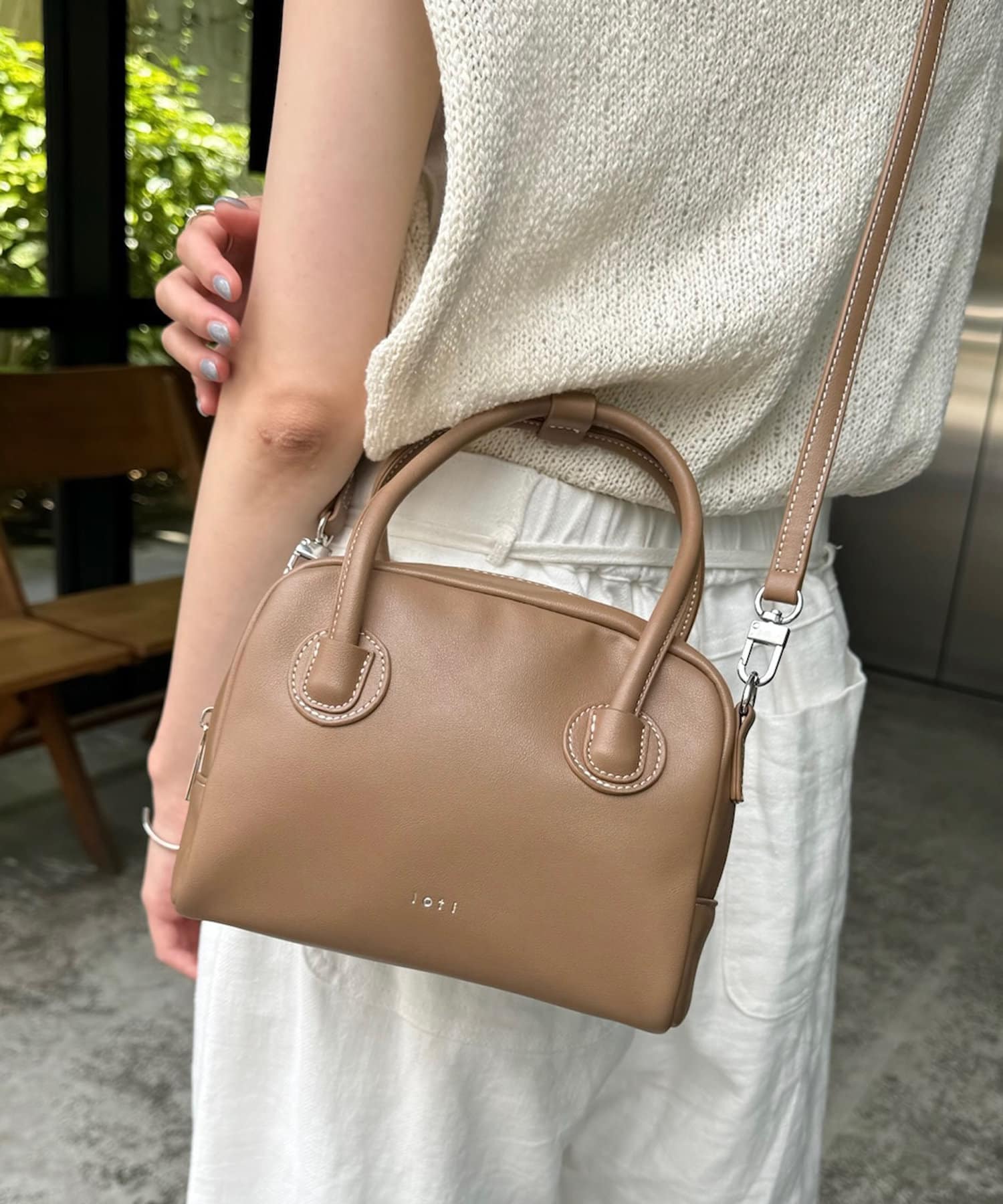 mystic loti ボストンバッグ (完売品) セール】loti エナメルボストンBAG（ボストンバッグ）｜mystic