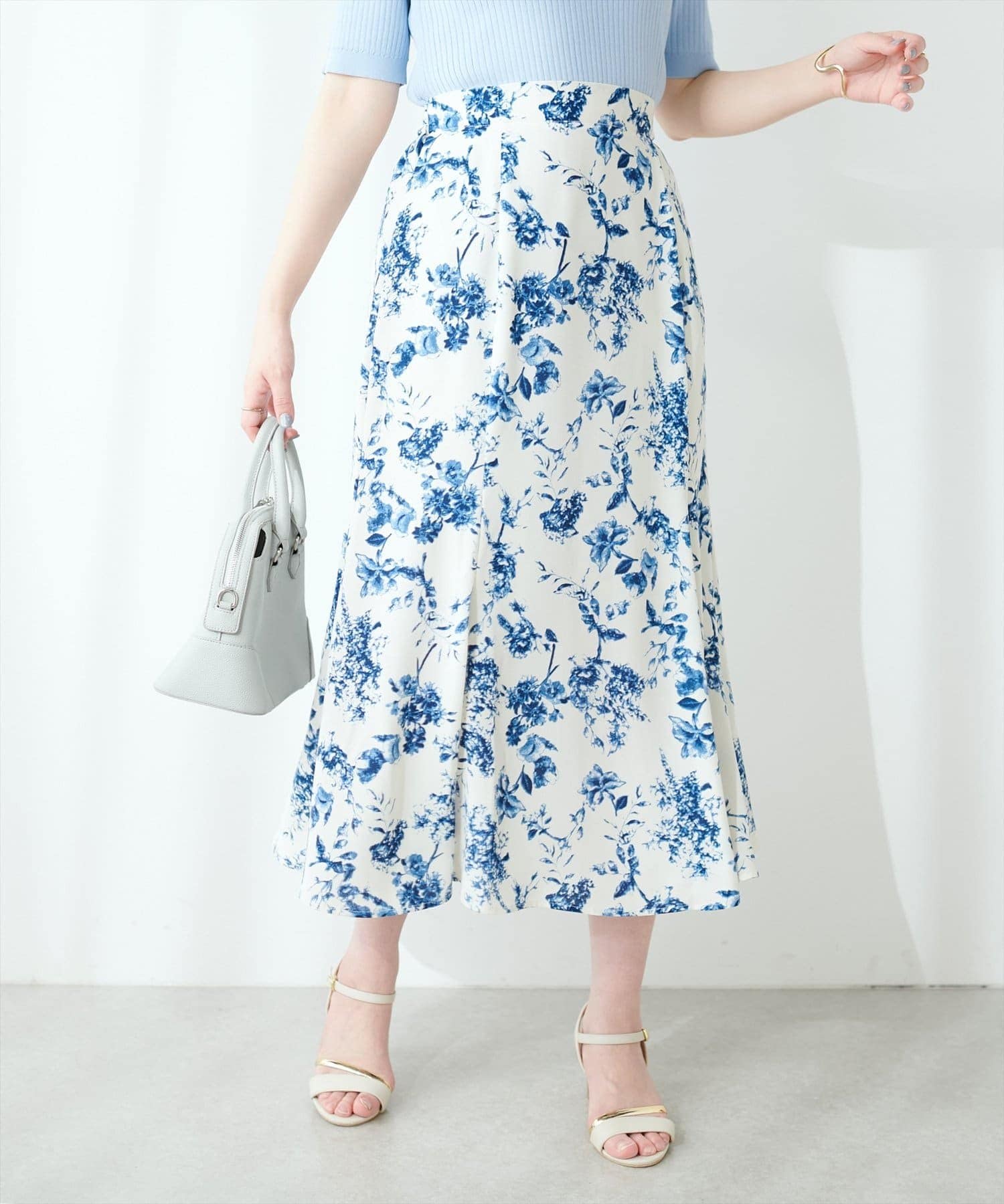 NICE CLAUP / OLIVE des OLIVE OUTLET(ナイスクラップ  / オリーブ デ オリーブ アウトレット) 【EVERY.VERY niceclaup】ポーラ単色花プリントゴムスカート