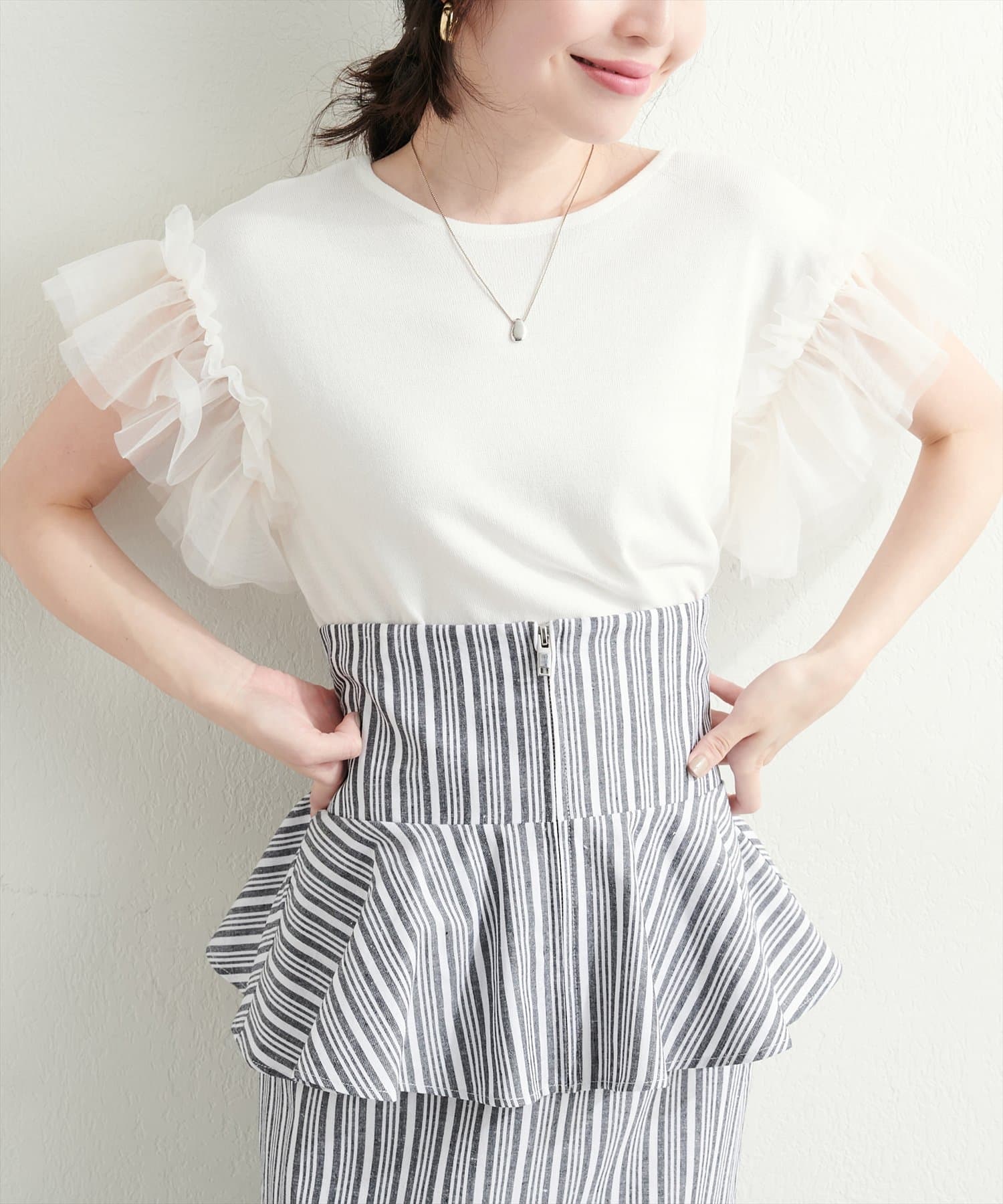 stola.チュールフリルドッキングニットプルオーバー
¥16,500（税込） チュールドッキングカットソープルオーバー｜Stola.（ストラ