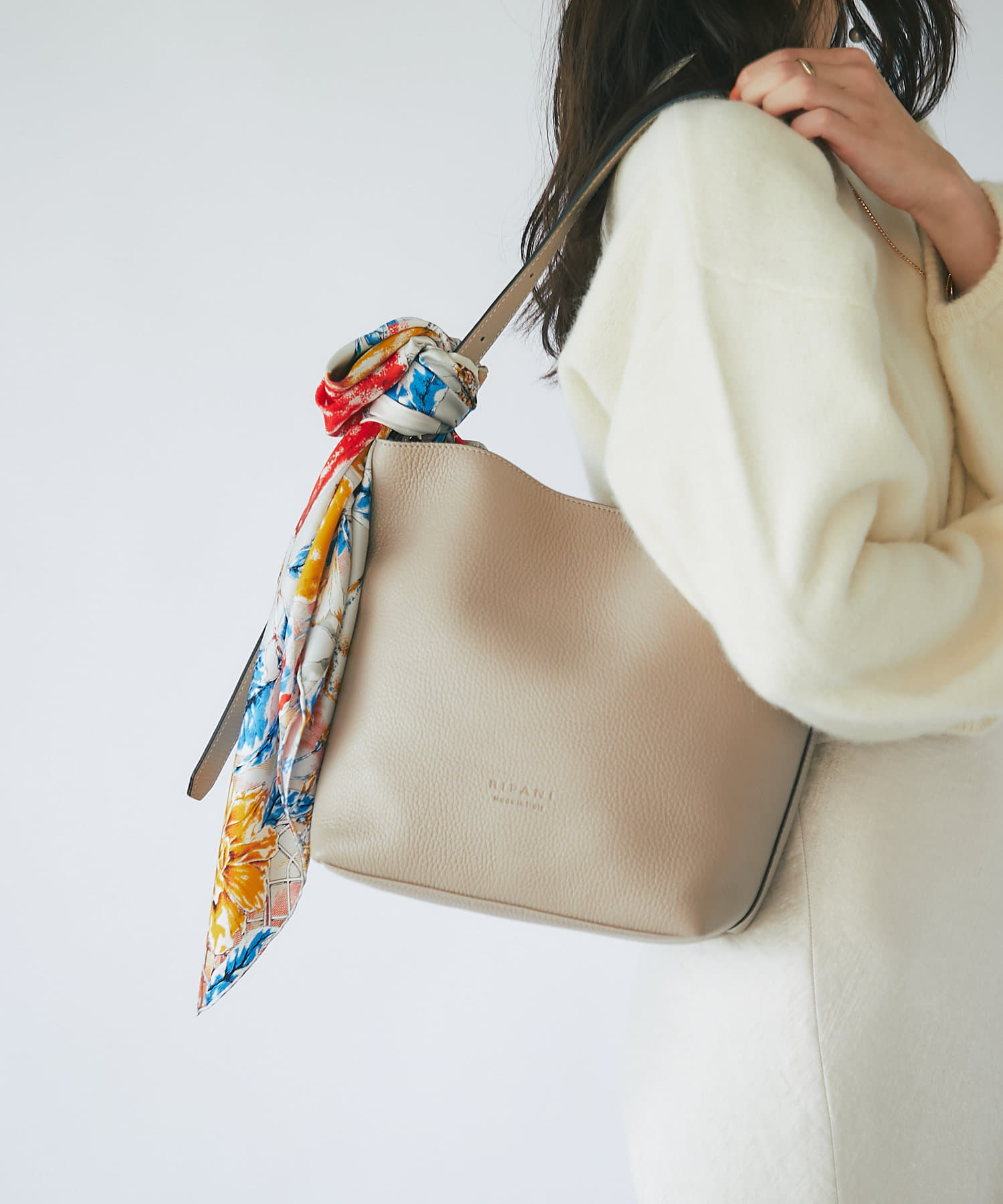 リパーニ】ワンハンドルインナーポーチ付バッグ | La boutique