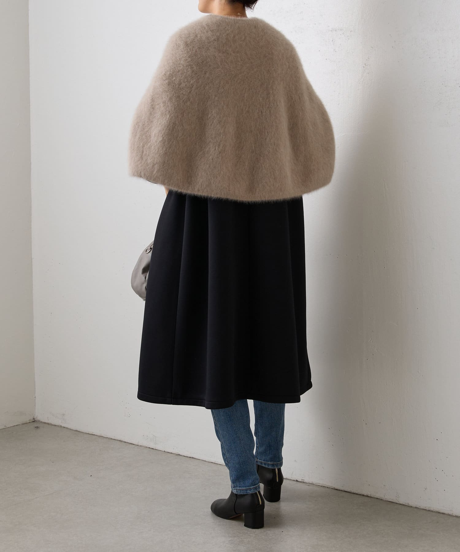 ビアズリー ファーニットポンチョ 【公式通販】