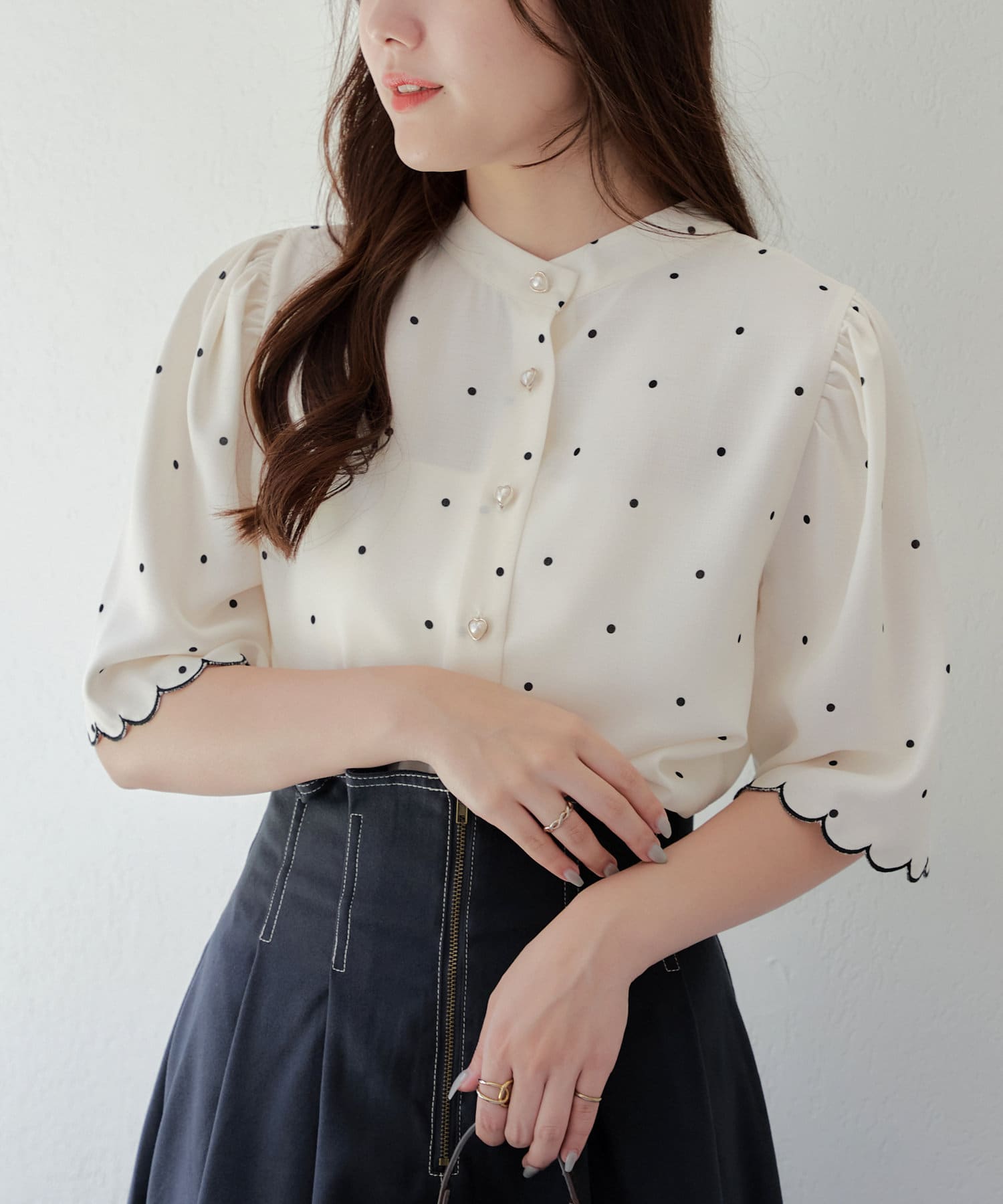 Remind me and forever(リマインドミーアンドフォーエバー) ドットスカラップブラウス