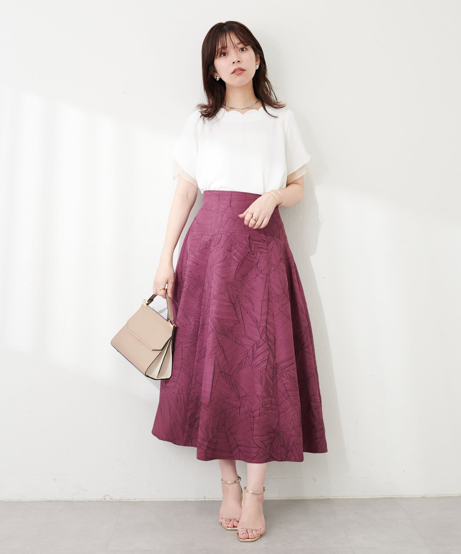 大人気★ギンガムチューリップスリーブブラウス チューリップスリーブスカラップネックブラウス | natural couture