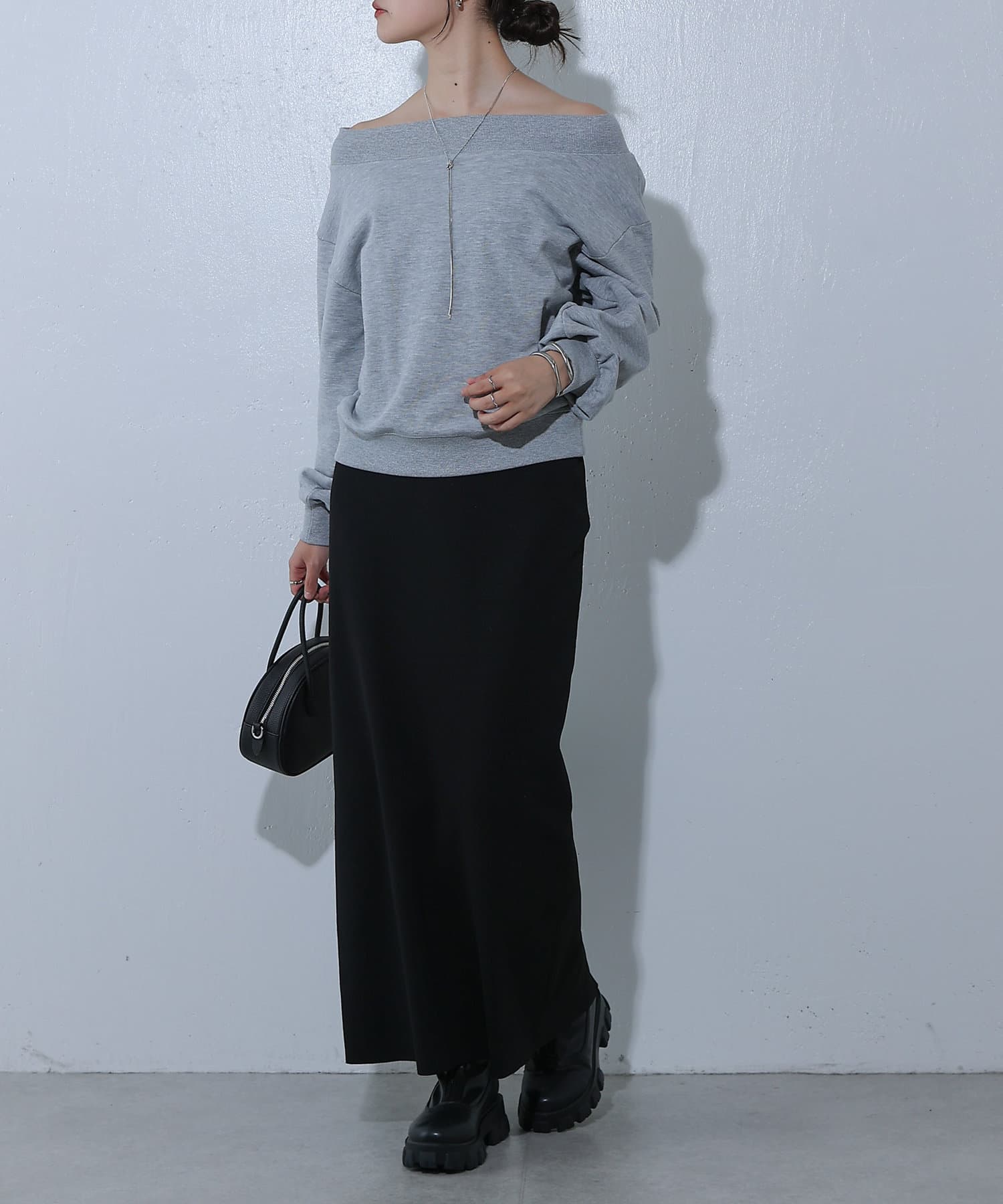 COLONY 2139(コロニー トゥーワンスリーナイン) 【着用動画あり】オフショルスウェット