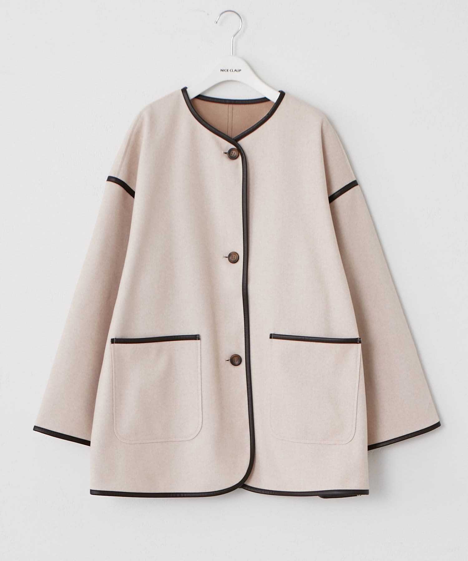 【美品】 BEIGE, ノーカラー ジャケット ベージュ ゴールドパイピング M CINDY / ダブルカラージャケット （ノーカラージャケット