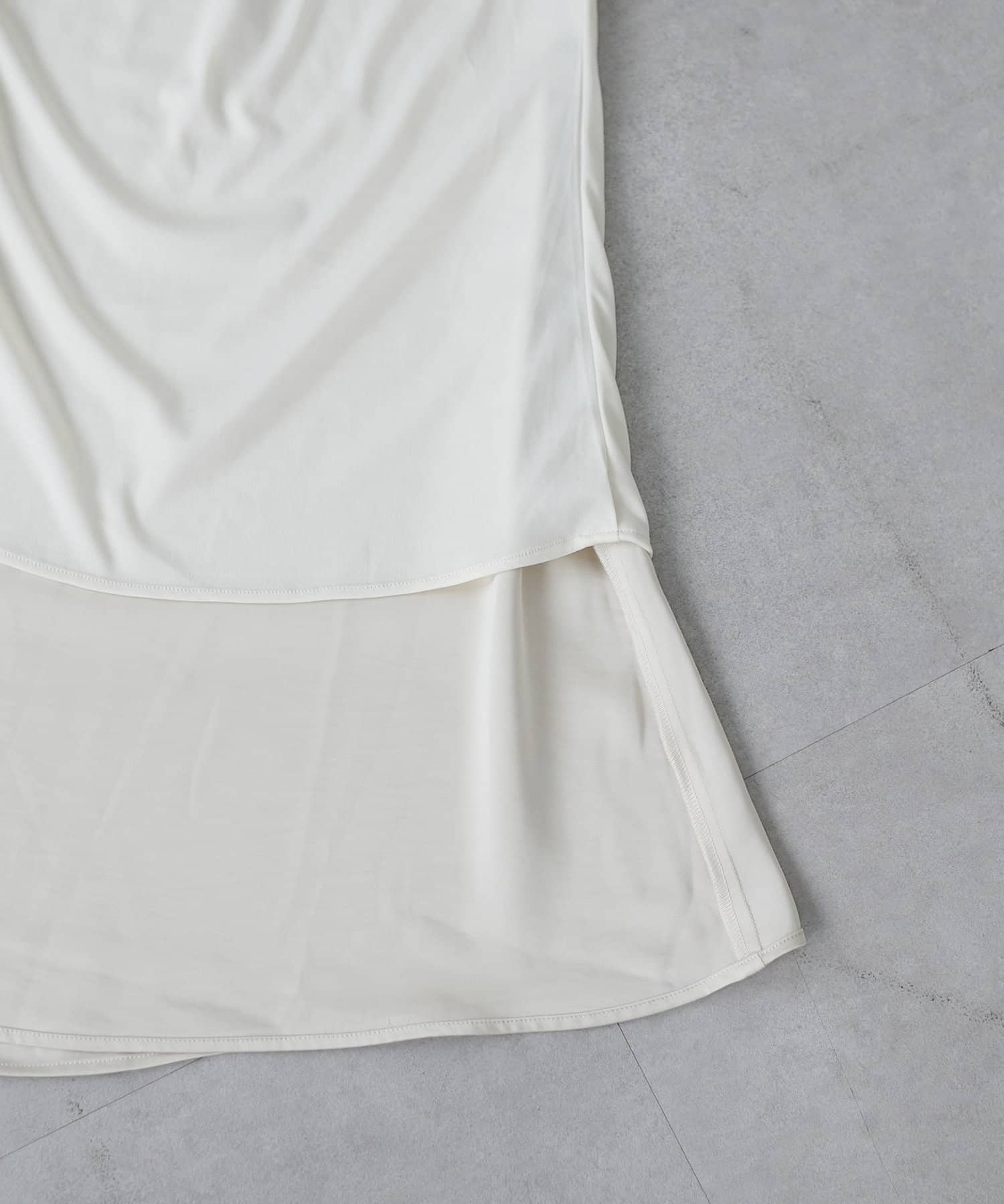 DISCOAT(ディスコート) 【新色追加‼/WEB限定】サテンフレアスカート