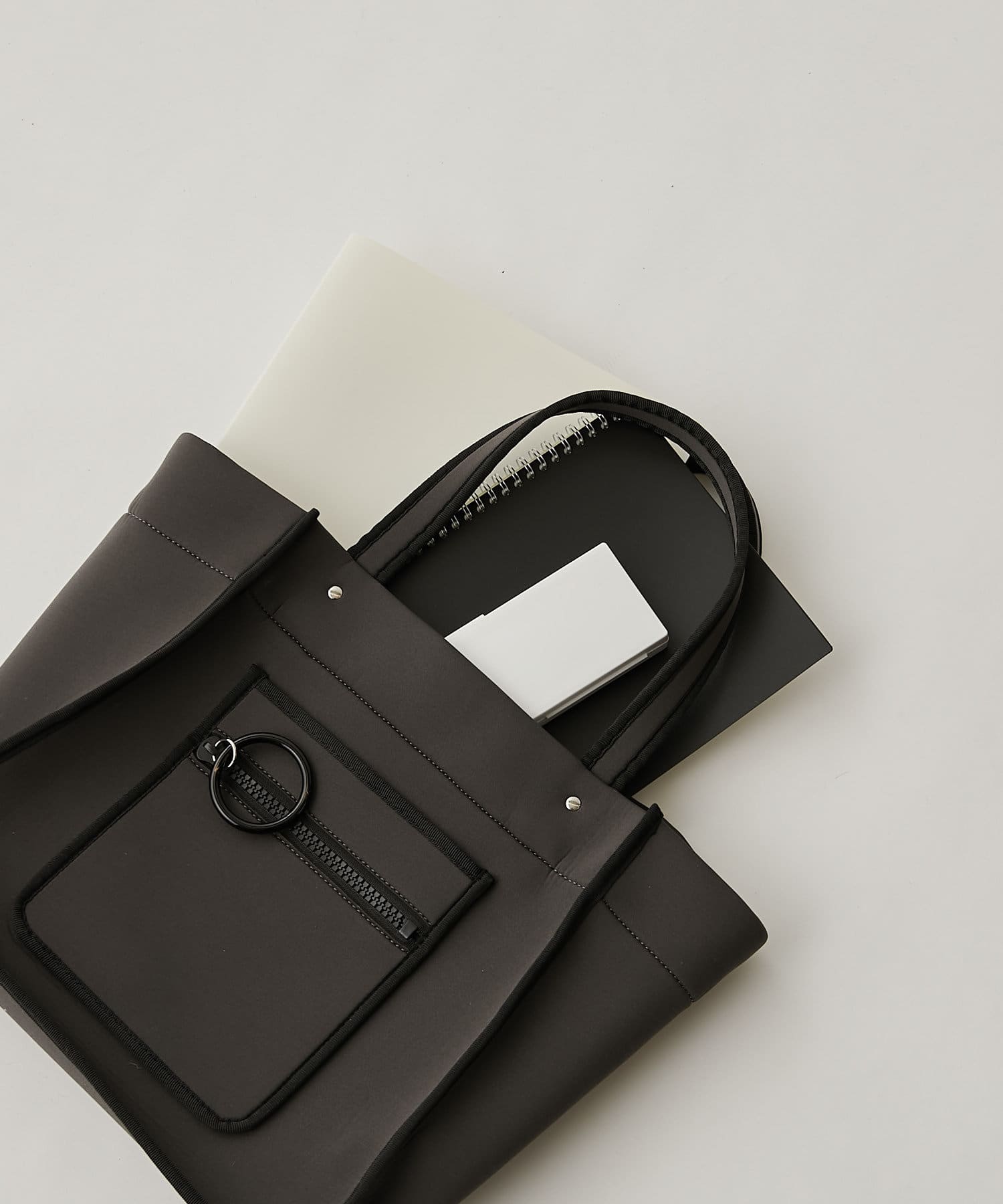 COLLAGE GALLARDAGALANTE(コラージュ ガリャルダガランテ) 【軽量/A4対応/13インチPC】WETLINEトートバッグ