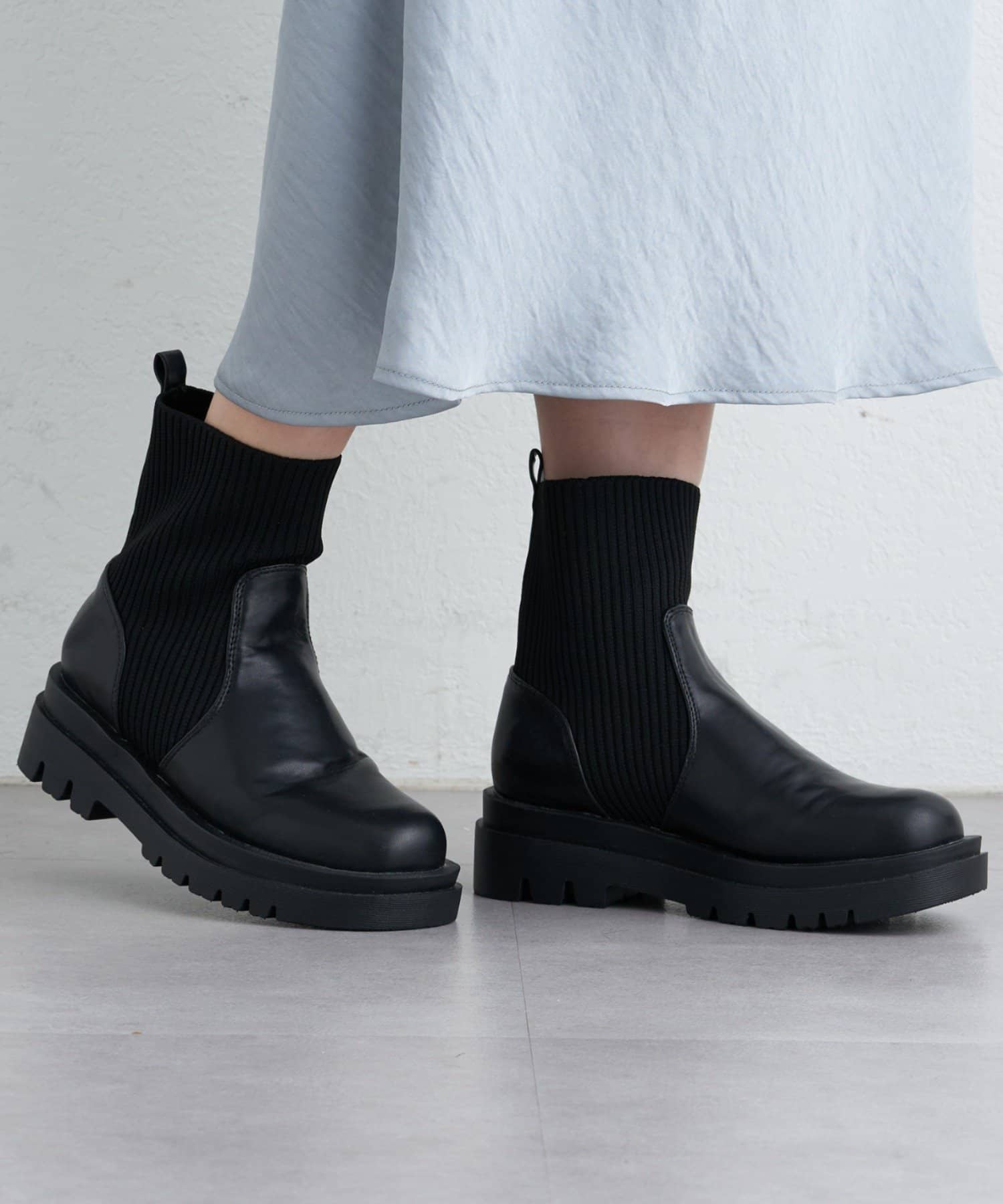 【✩】女性用ショートブーツ、毎日履ける万能マーチンブーツ ✩】女性用ショートブーツ、毎日履ける万能マーチンブーツ